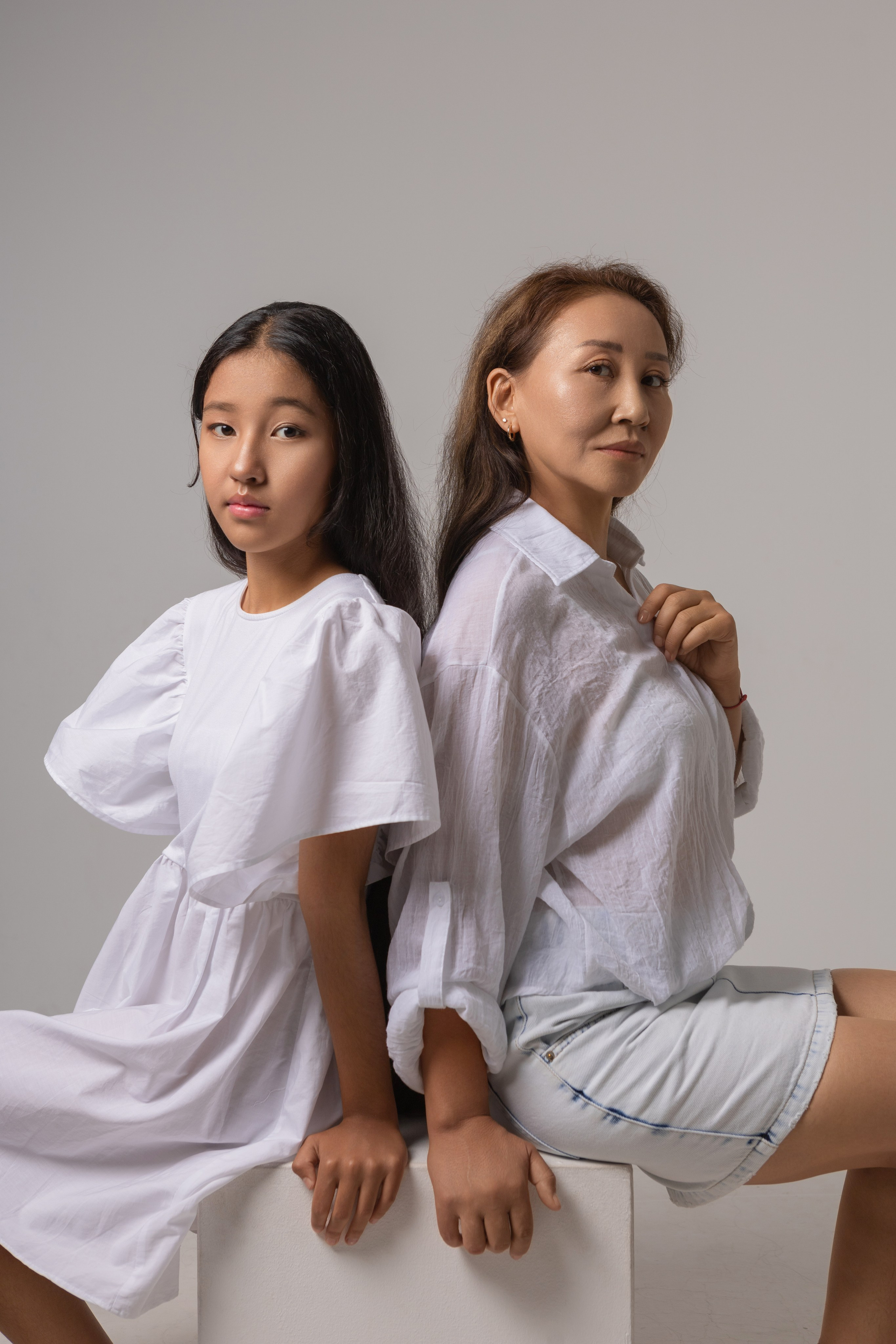 Агата с мамой. Семейный фотограф Кызыл Олчей Ензак