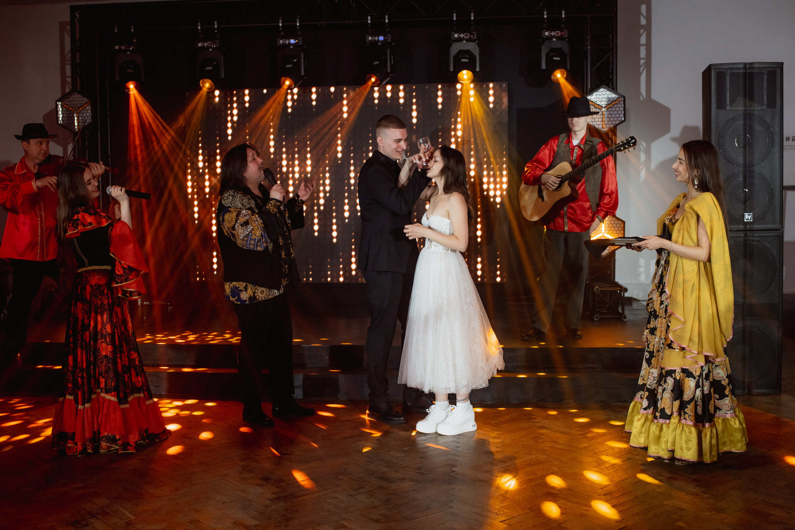 Павел и Наталья. Свадьба в библиотеке Лофт. Студия событий ДЕЙЗИ. Организация мероприятий. Свадебное агентство в Ростове-на-Дону. Свадебный организатор. Организация свадьбы под ключ