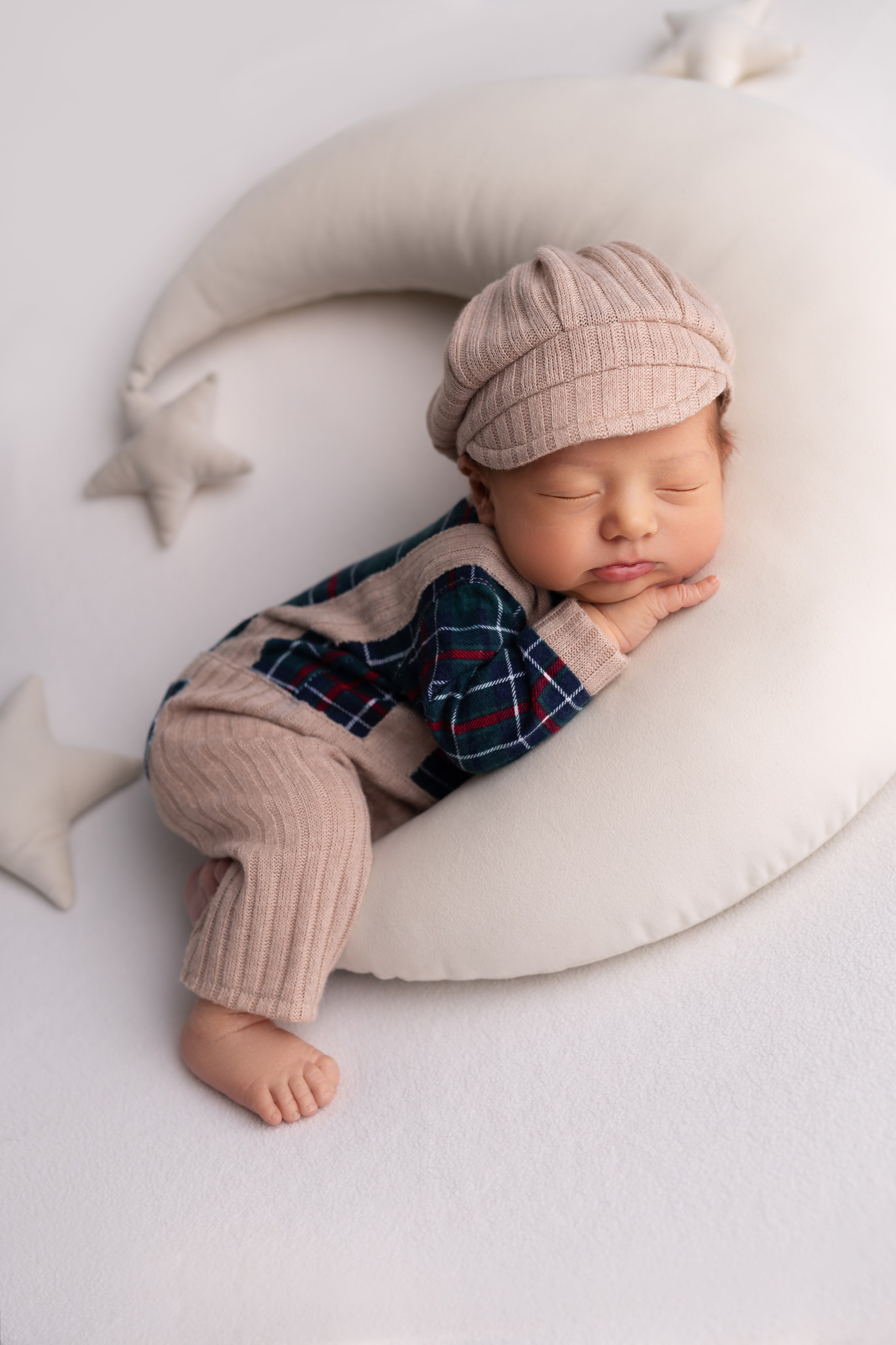 Классическая фотосессия малыша. Фотограф новорожденных малышей в Омске и Омской области Эльвира Камаева