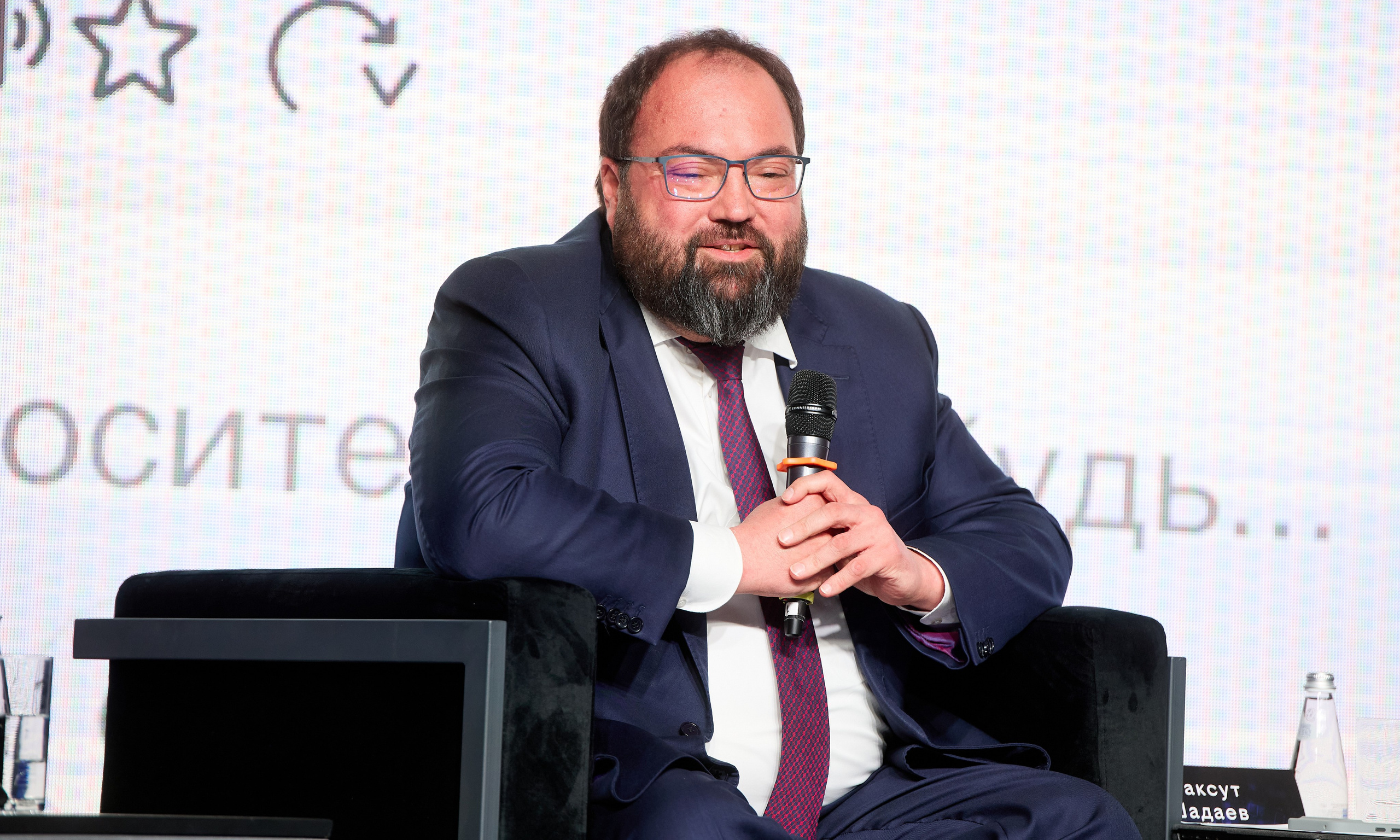 Политика. Егор Тутубалин