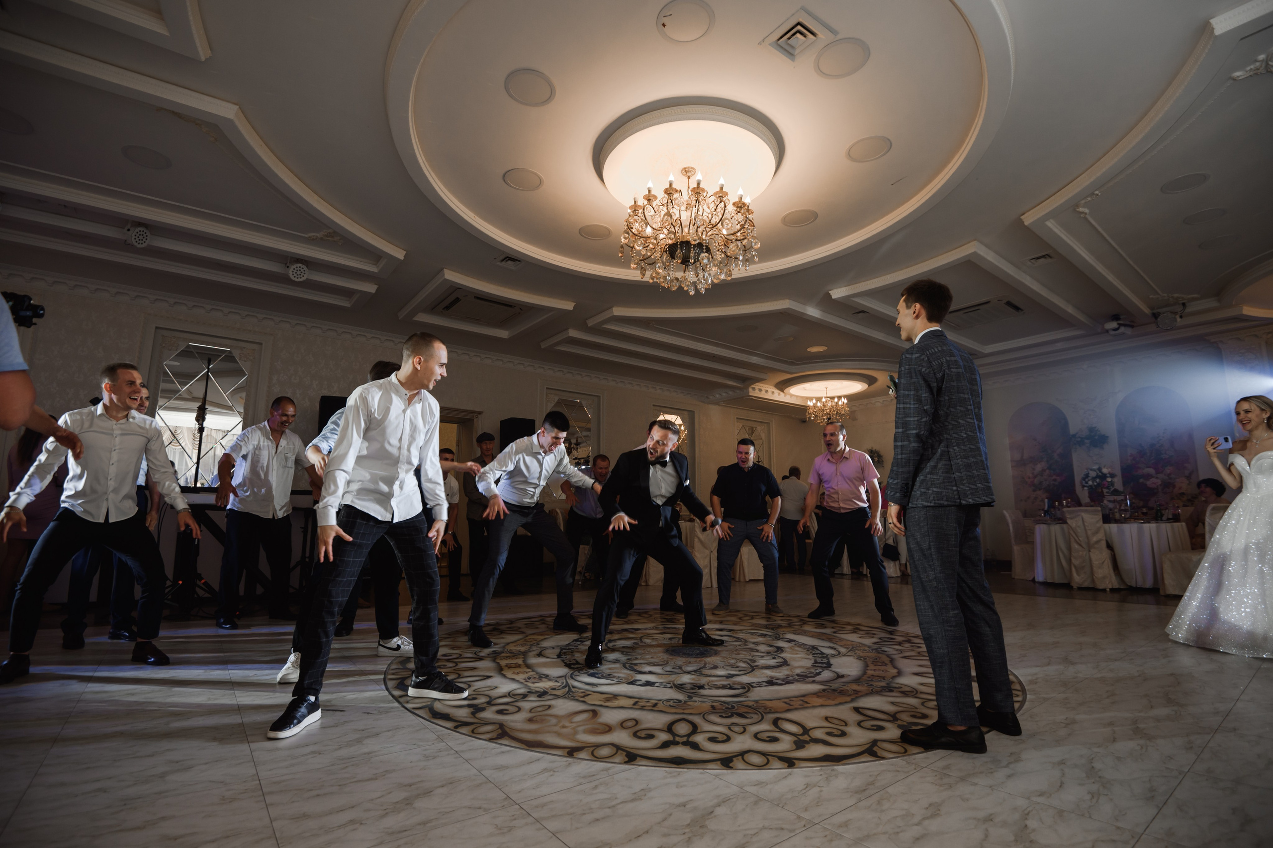 B & A. Свадебный фотограф в г. Астрахань. Так же выезжаю в другие города