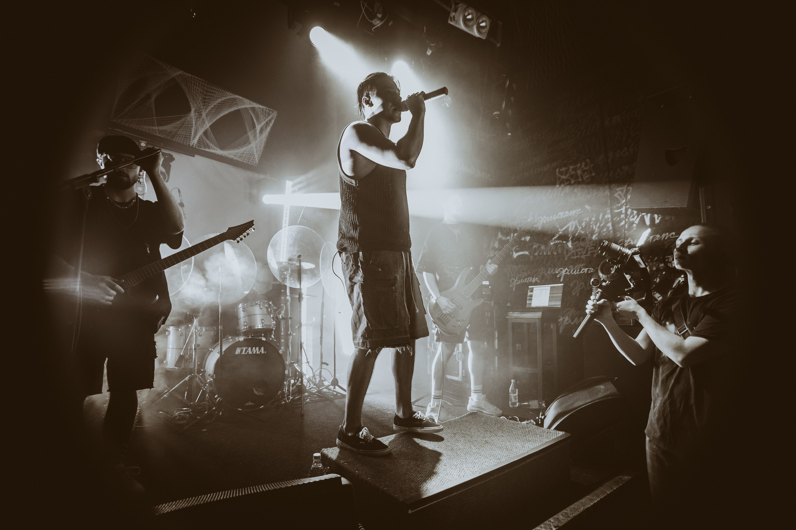 DEBRY, Эрмитаж, 13.02.2026. Фотограф Регина Крикунова г. Красноярск