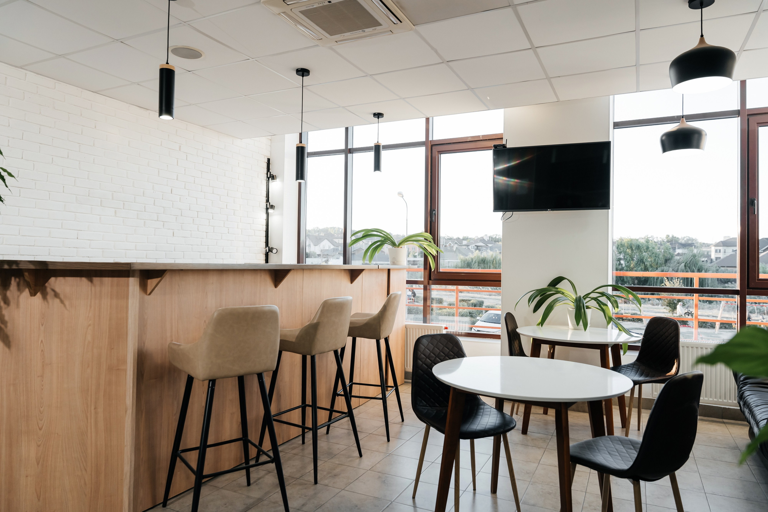 Дизайнер премиального интерьера Екатерина Левочкина (салон красоты и спорт клуб). Свадебный и семейный фотограф Волгоград