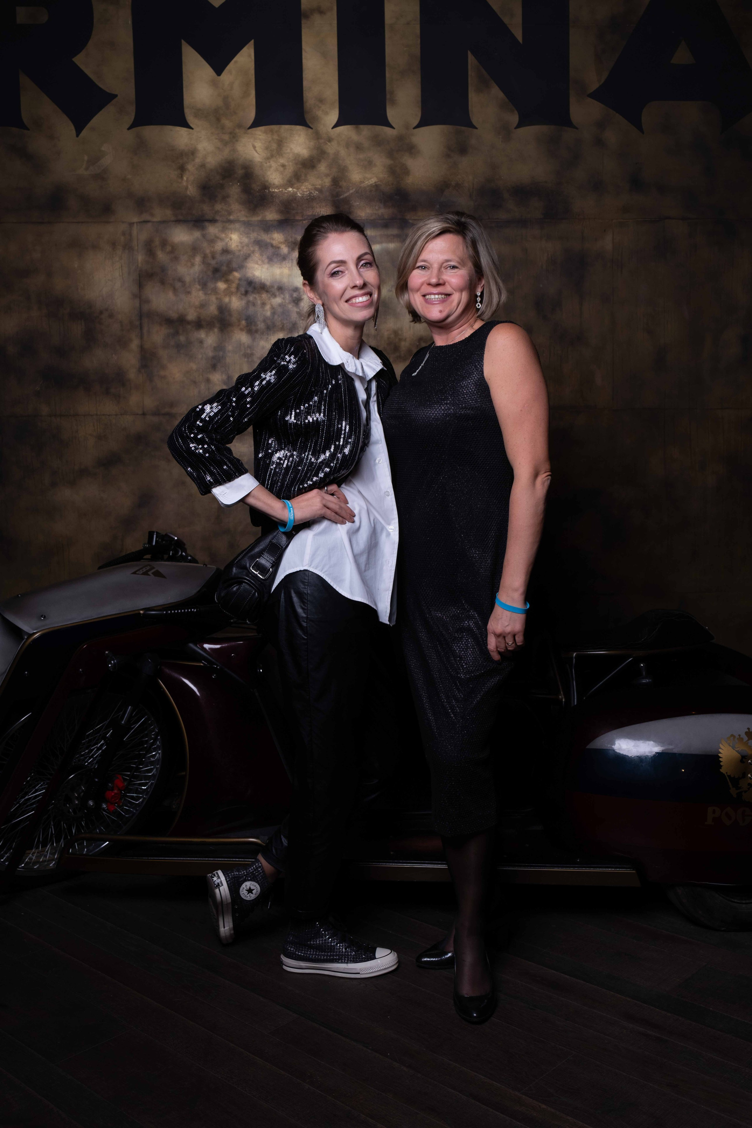 Альбом корпоратив. Фото тур