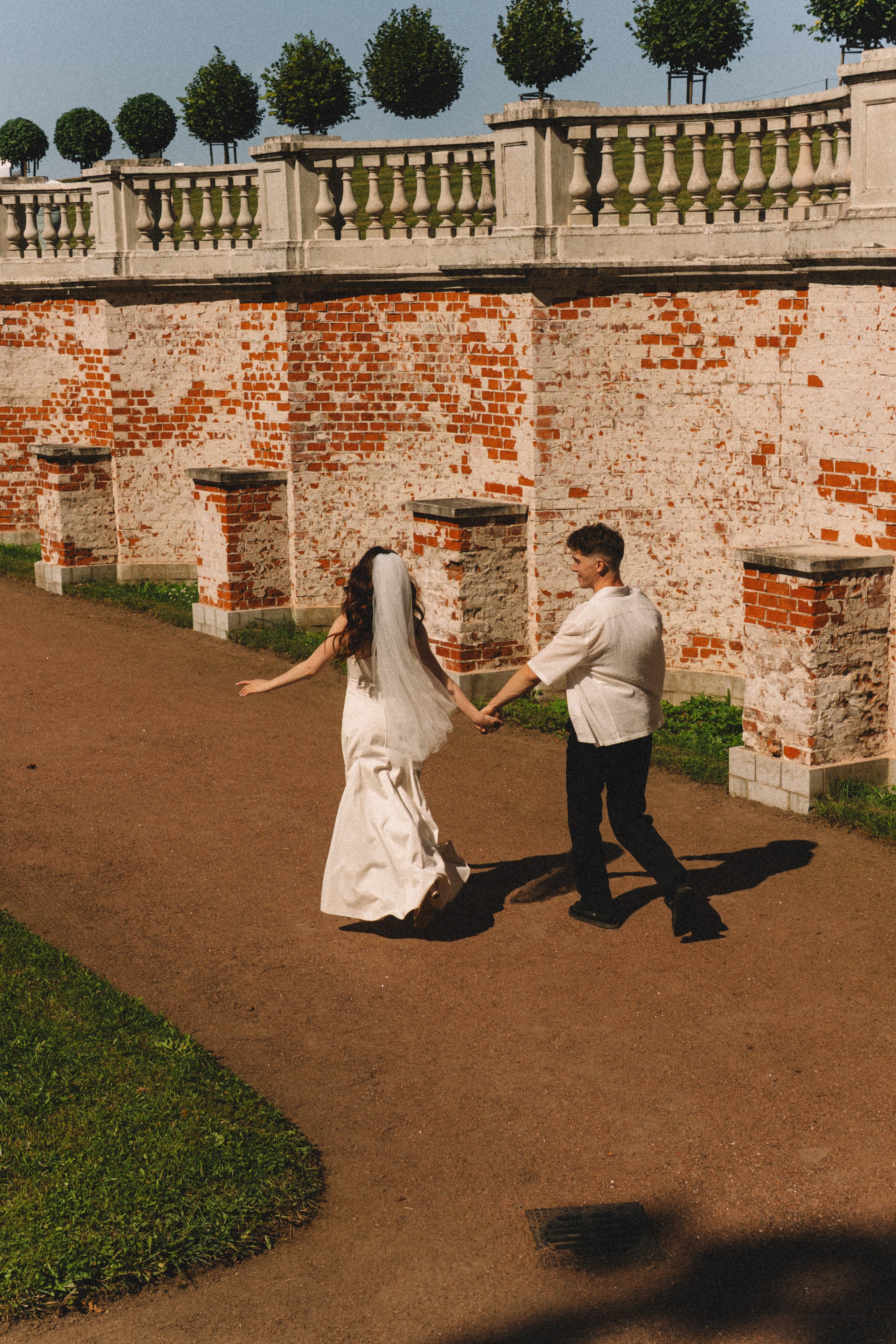 СВАДЕБНАЯ СЬЕМКА В ПЕТЕРГОФЕ И СЬЕМКА РЕПОРТАЖА В ЗАГСЕ ПЕТЕРГОФА. Профессиональный фотограф, Санкт-Петербург — Виктория Богомолова
