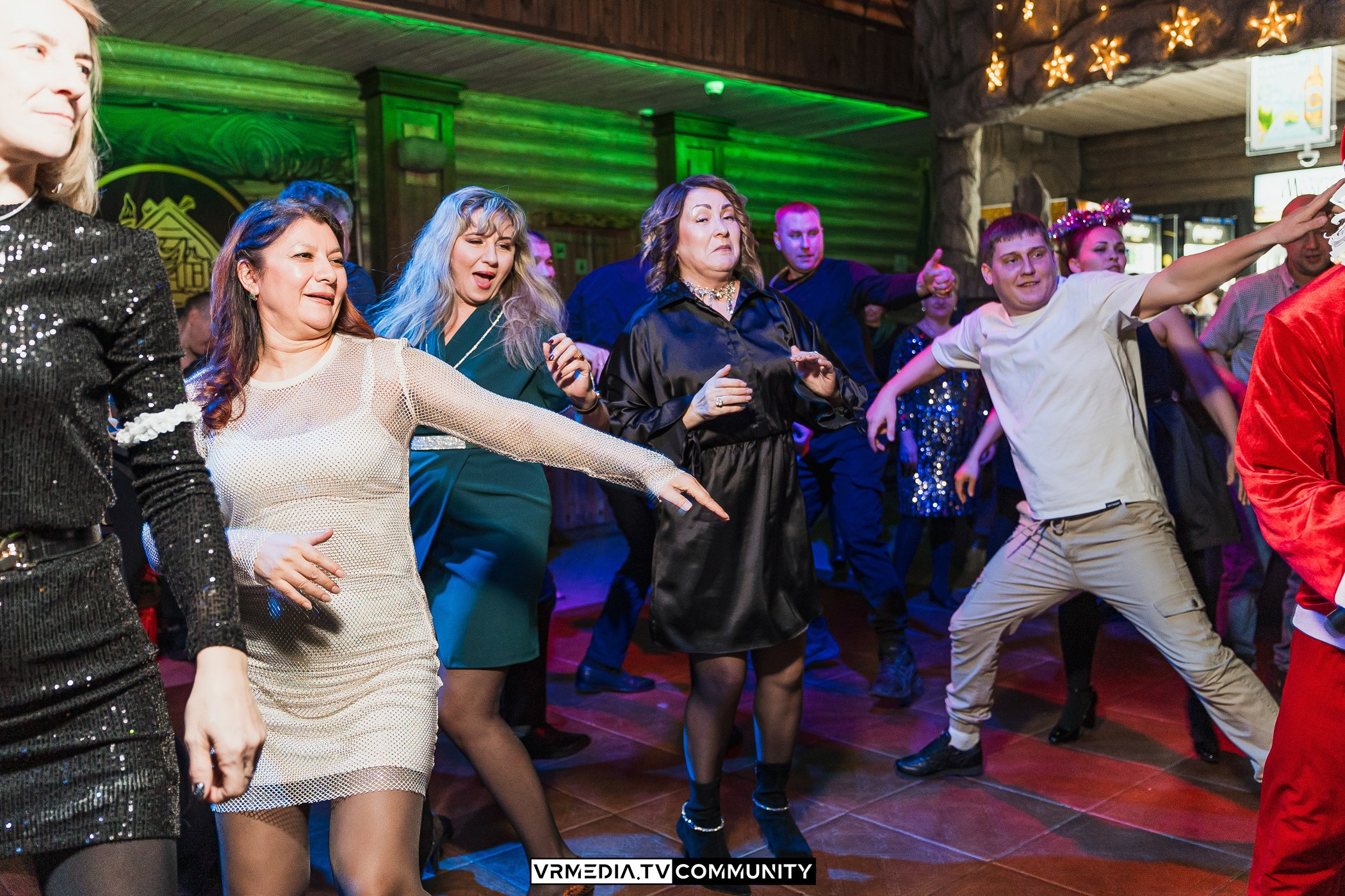 Новогодний вечер у «Петровича»