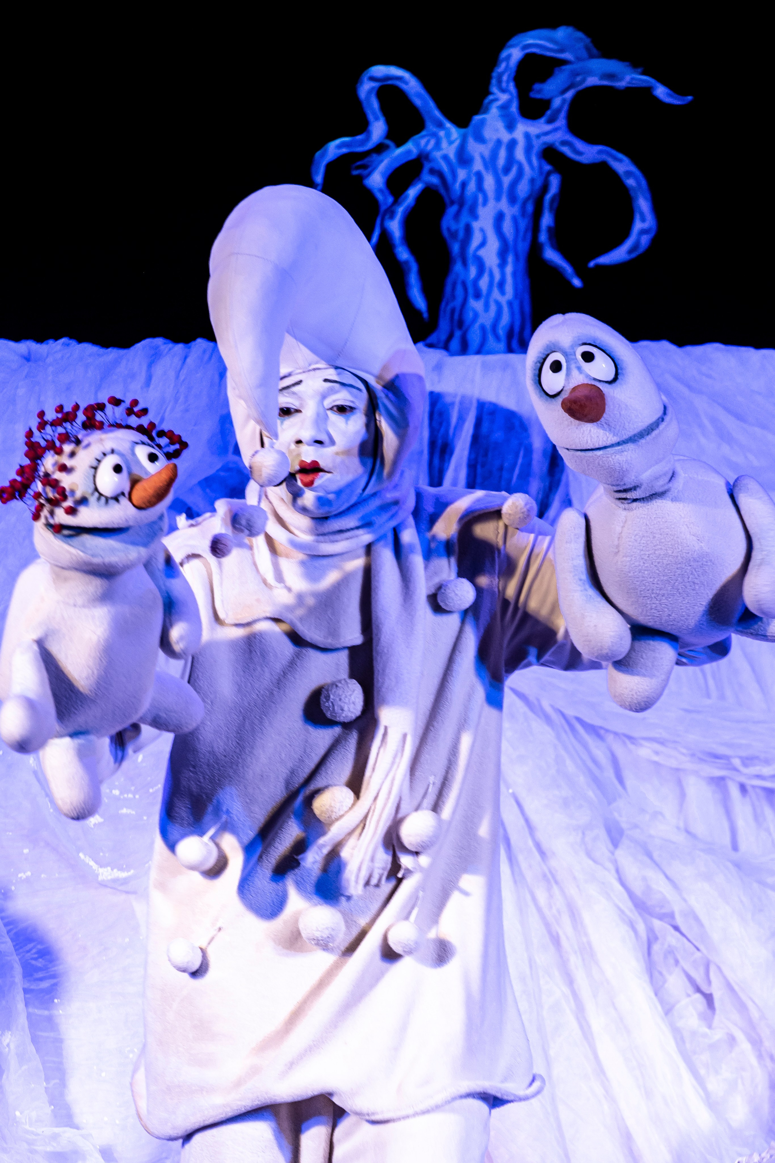 Спектакль Снежные человечки — театр Саквояж. Фотограф в Сочи Юрий Шептаев