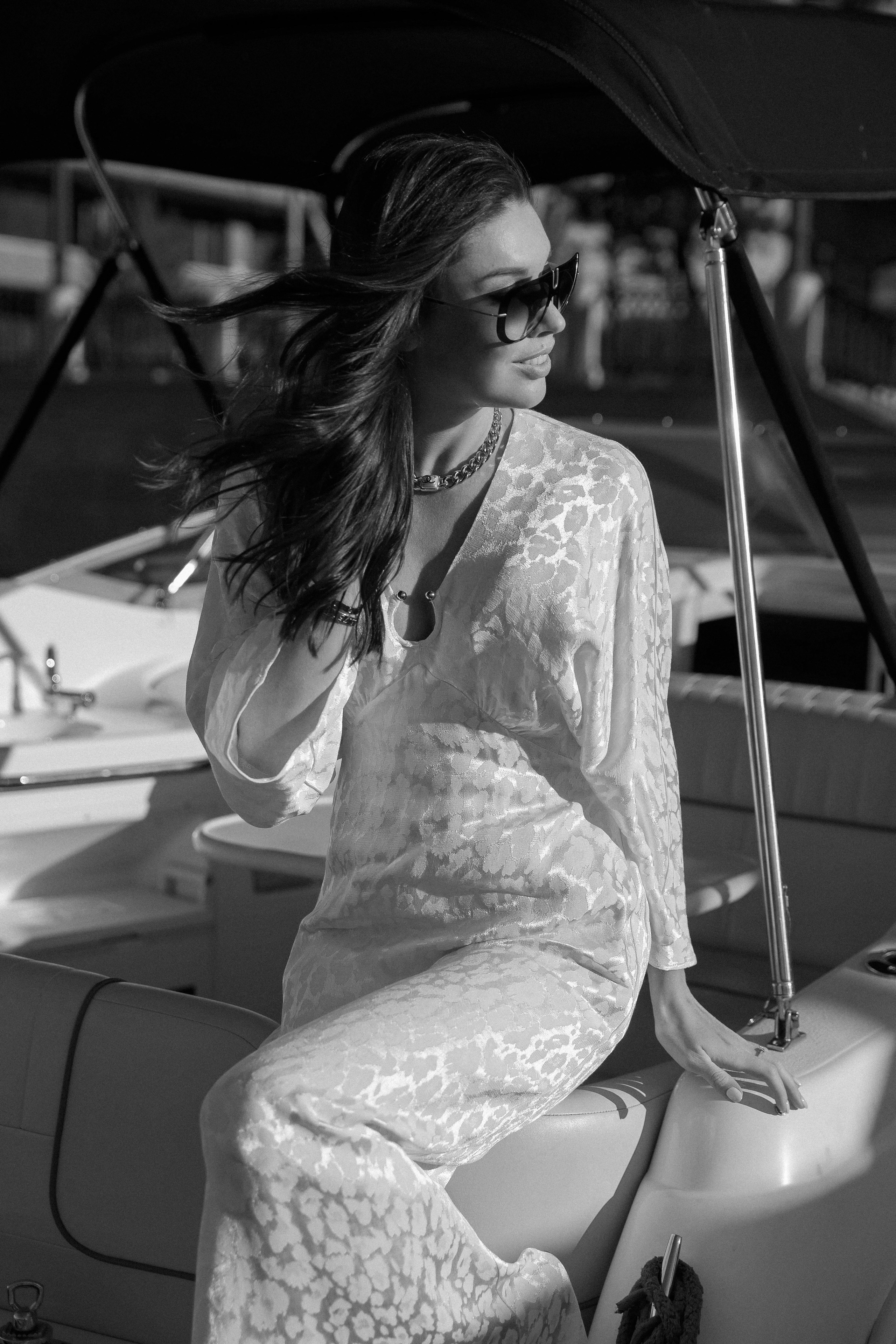 Фотосессия на катере. Портретный фотограф Санкт-Петербург Москва Андронова Юлия