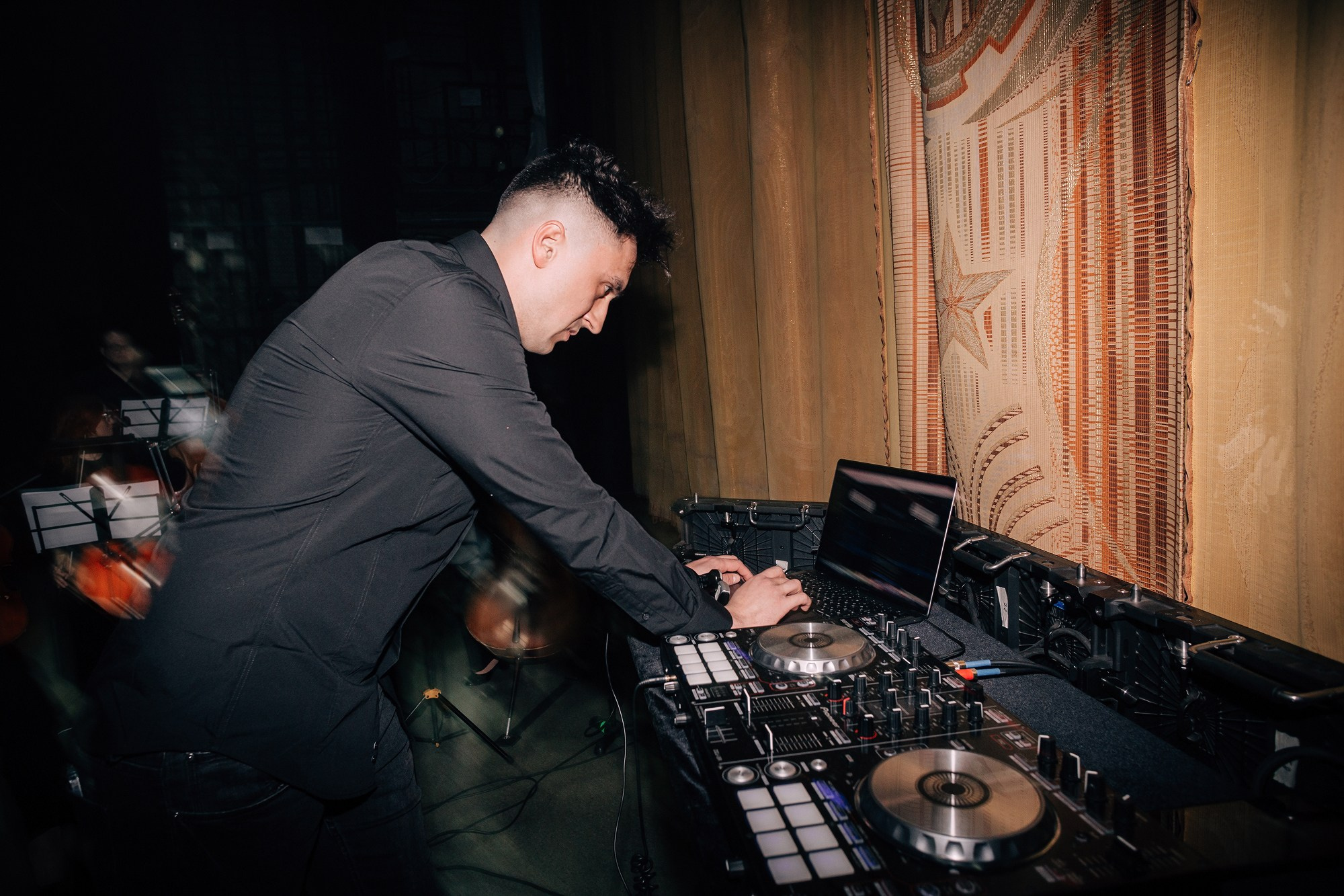 Концерт DJ Илья First. Свадебный фотограф Челябинск, Екатеринбург, Курган — Виктор Слуднов