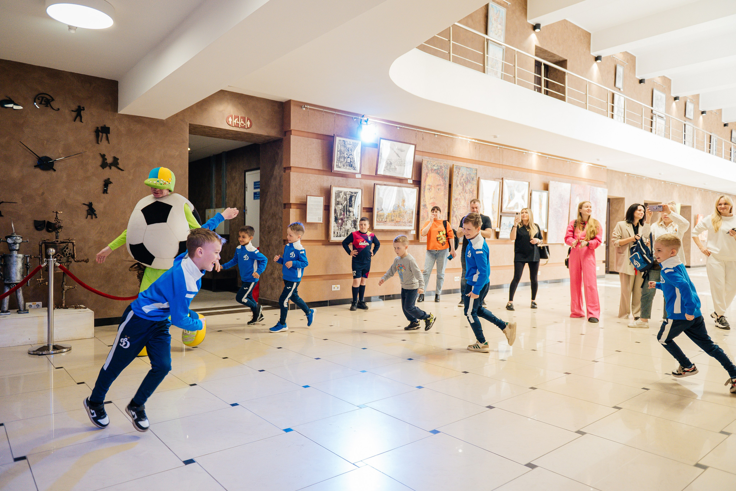 ЛИГА.БРО: JUNIOR 23/24. Свадебный и репортажный фотограф Никита Сницарев в Барнауле