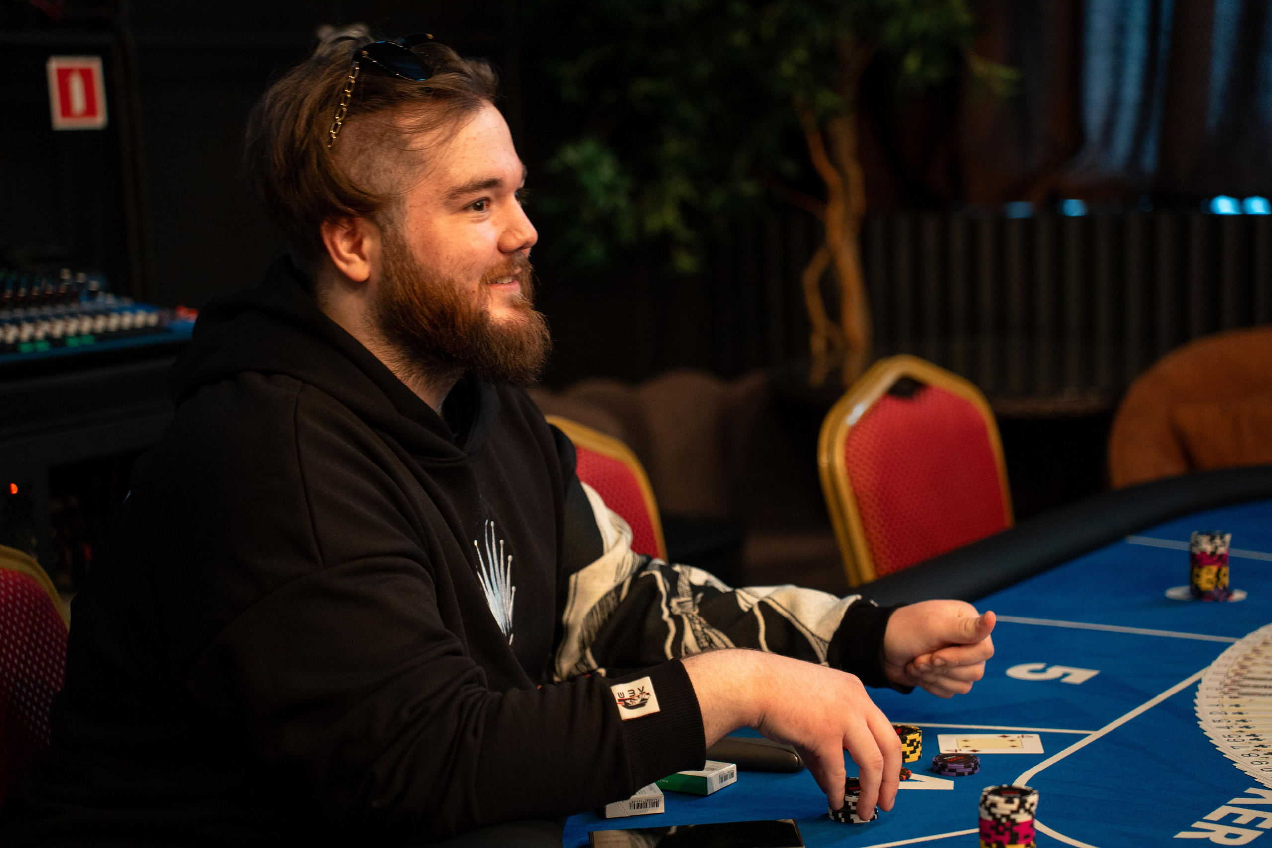 Joker Poker Club 01.03.2026. Коммерческий и художественный фотограф и видеограф в Москве Арсений Тургенев