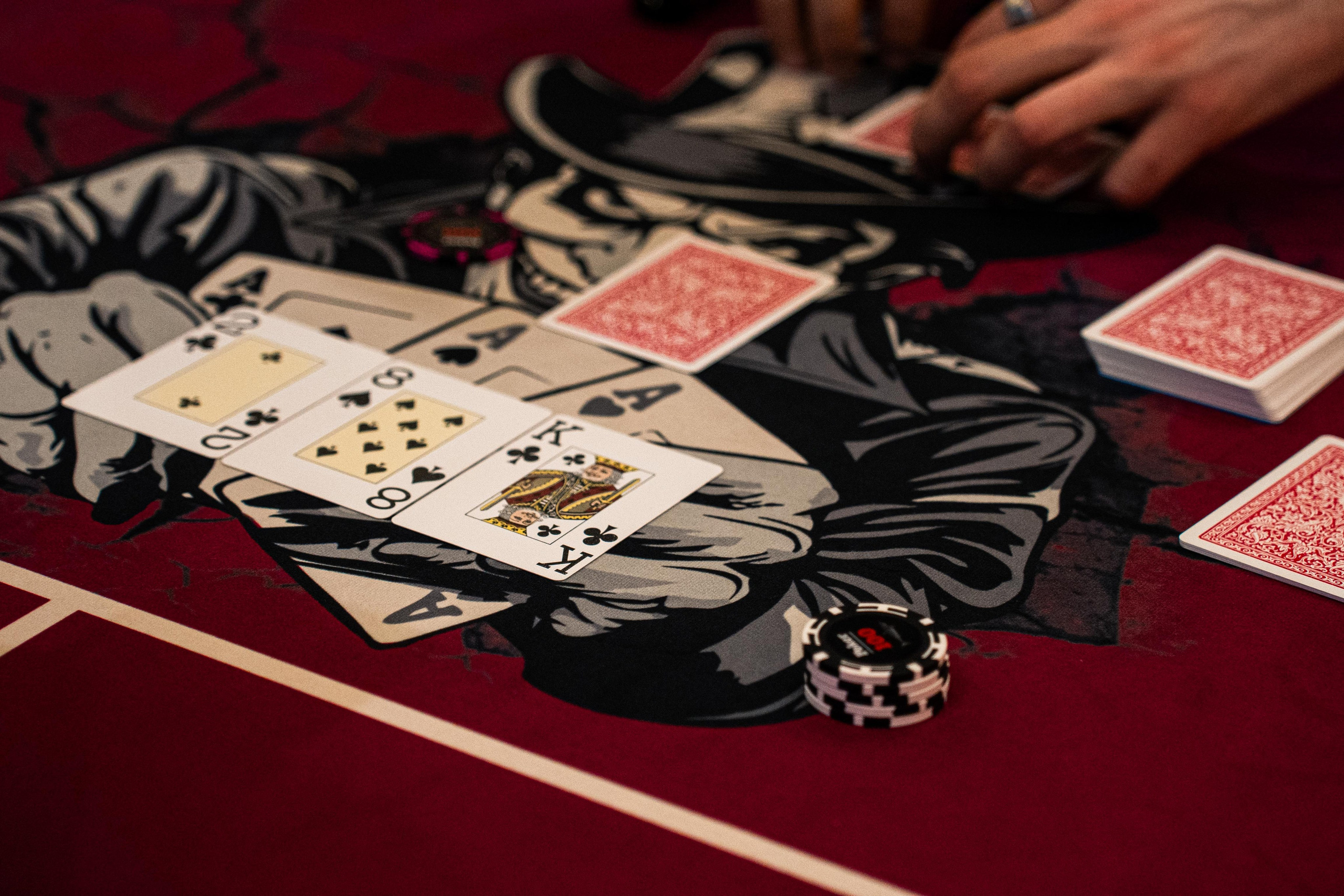 Joker Poker Club 28.02.2026. Коммерческий и художественный фотограф и видеограф в Москве Арсений Тургенев