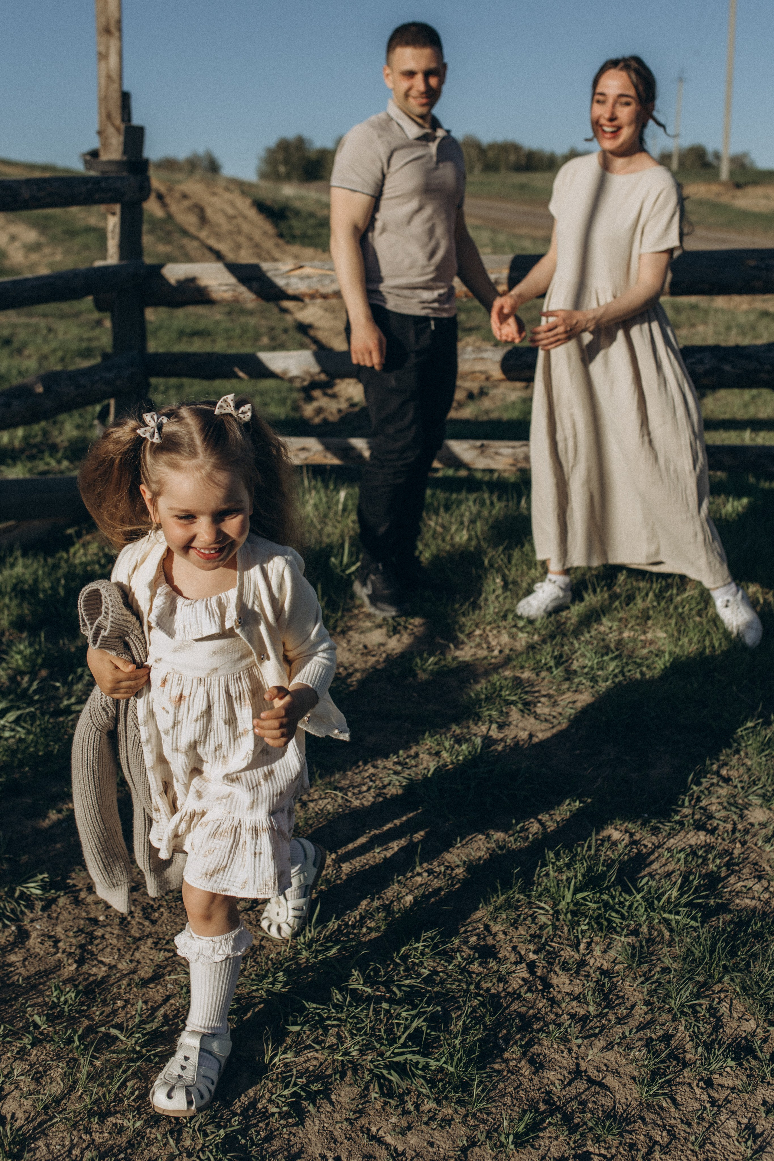 Юля, Стас и Вероника. Семейный фотограф lifestyle в Новосибирске Елена Шпилевая