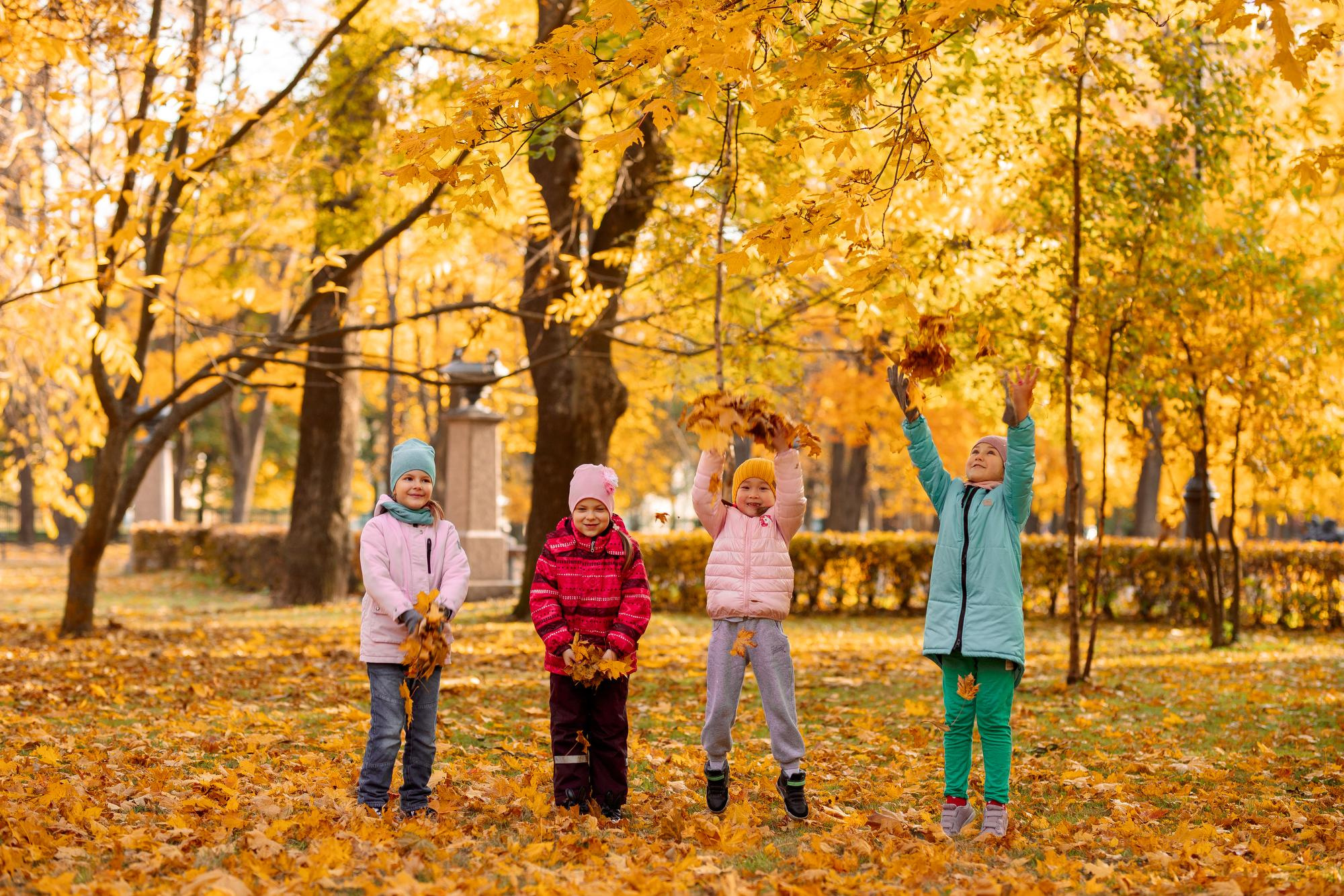 Детский сад. Осень. Для альбома. Фотограф в Кронштадте и Санкт-Петербурге Анастасия Коваленко