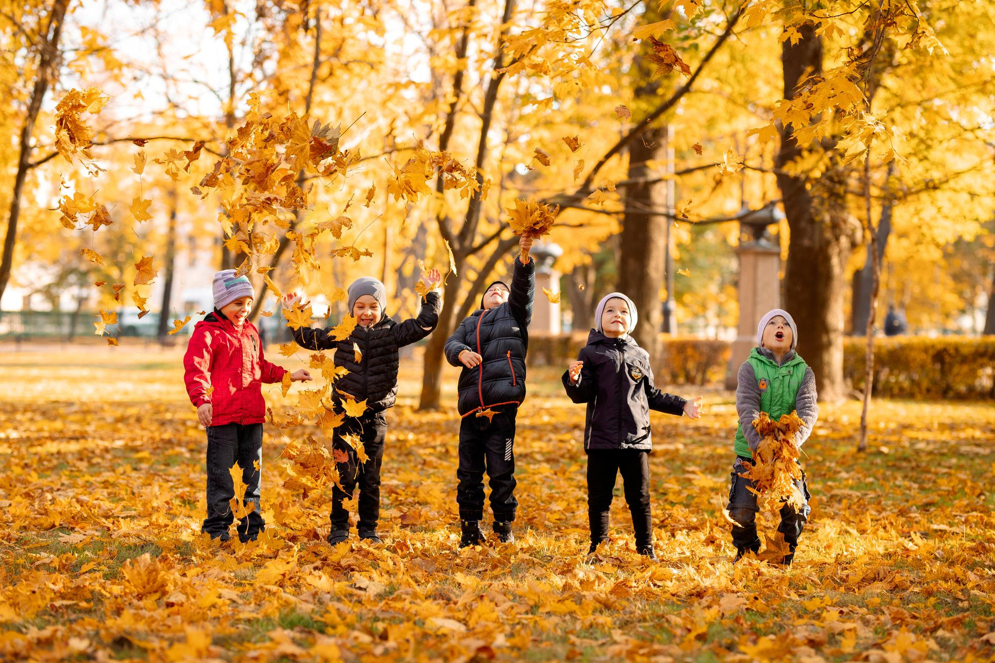 Детский сад. Осень. Для альбома. Фотограф в Кронштадте и Санкт-Петербурге Анастасия Коваленко