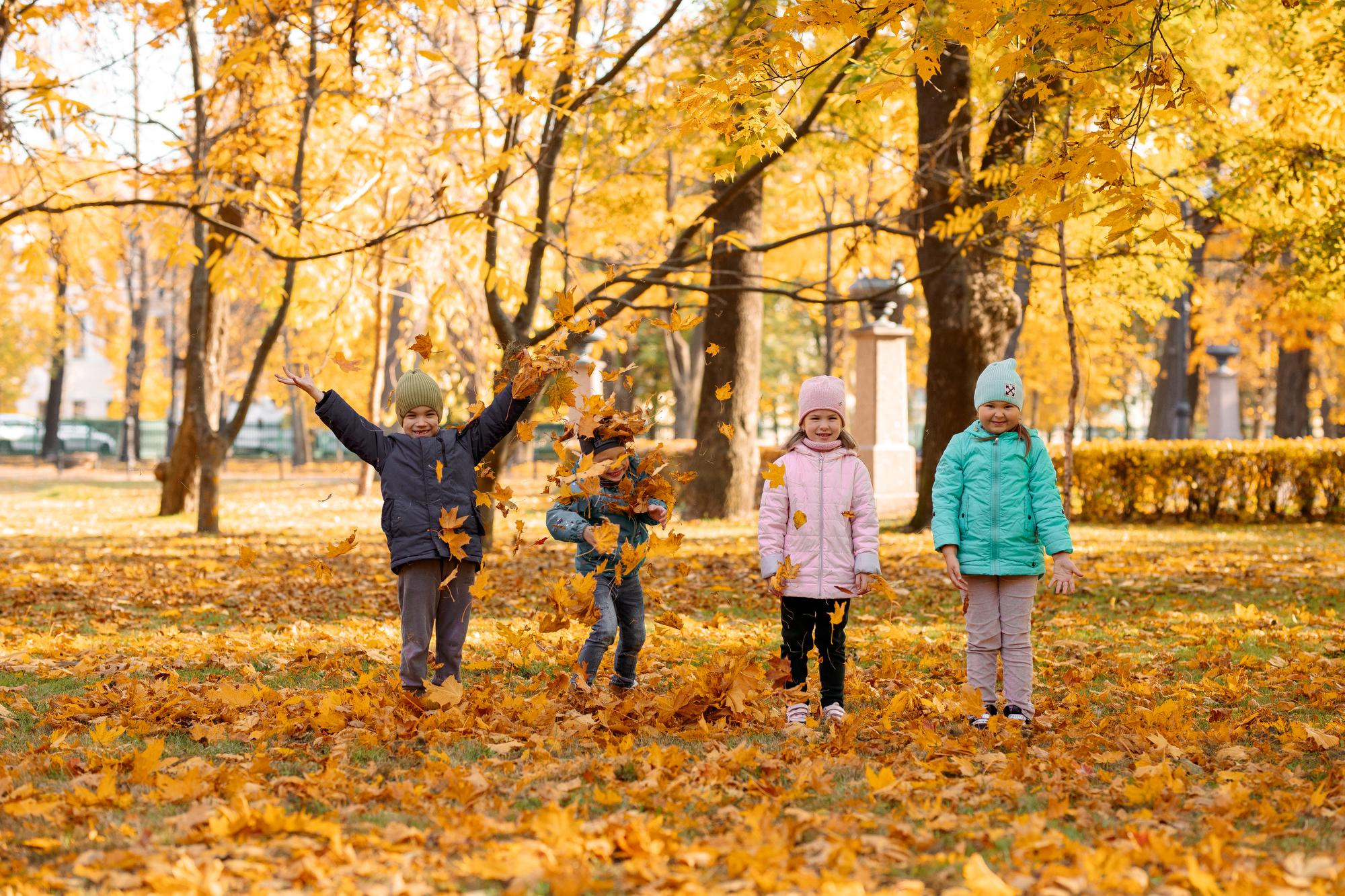 Детский сад. Осень. Для альбома. Фотограф в Кронштадте и Санкт-Петербурге Анастасия Коваленко