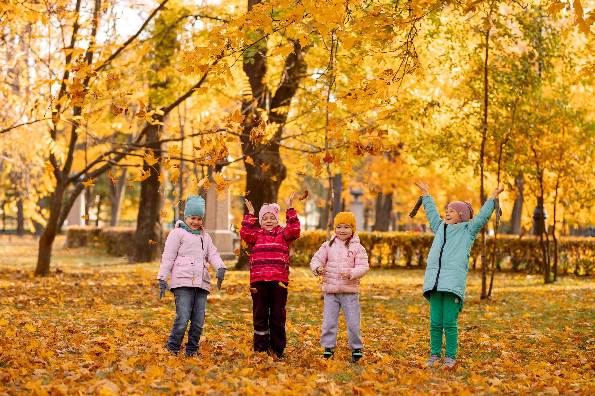 Детский сад. Осень. Для альбома. Фотограф в Кронштадте и Санкт-Петербурге Анастасия Коваленко