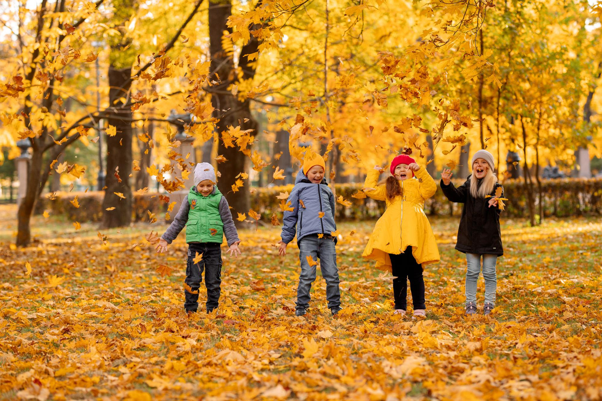 Детский сад. Осень. Для альбома. Фотограф в Кронштадте и Санкт-Петербурге Анастасия Коваленко