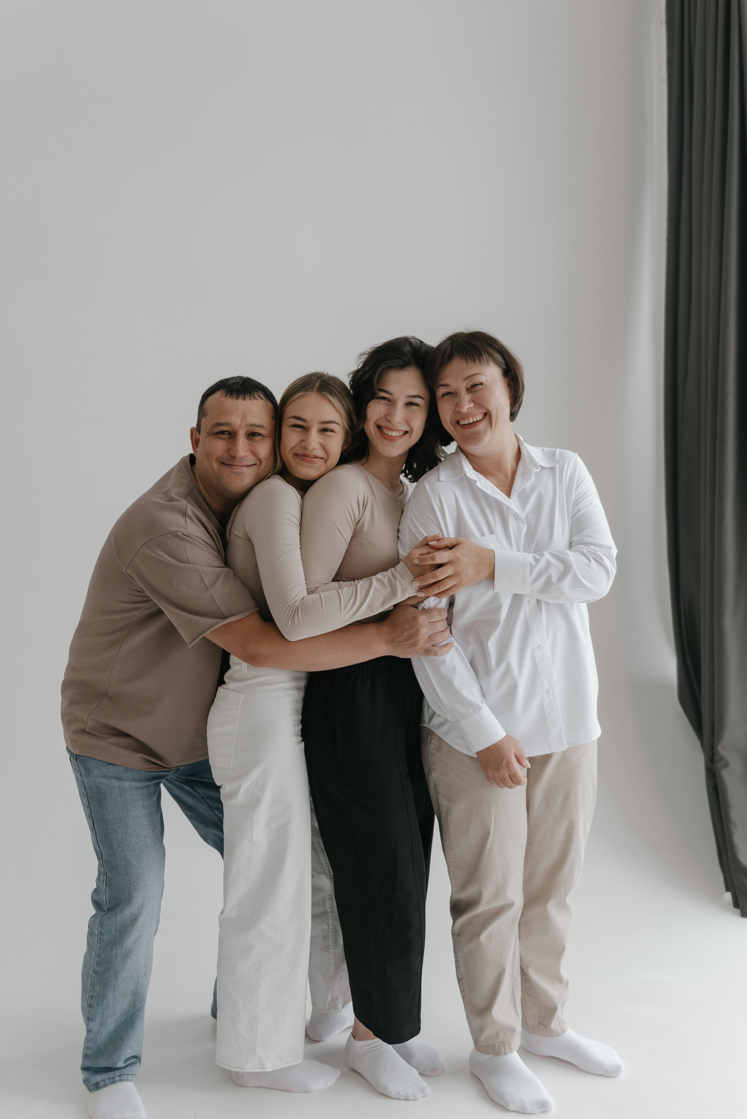 В студии большой семьёй