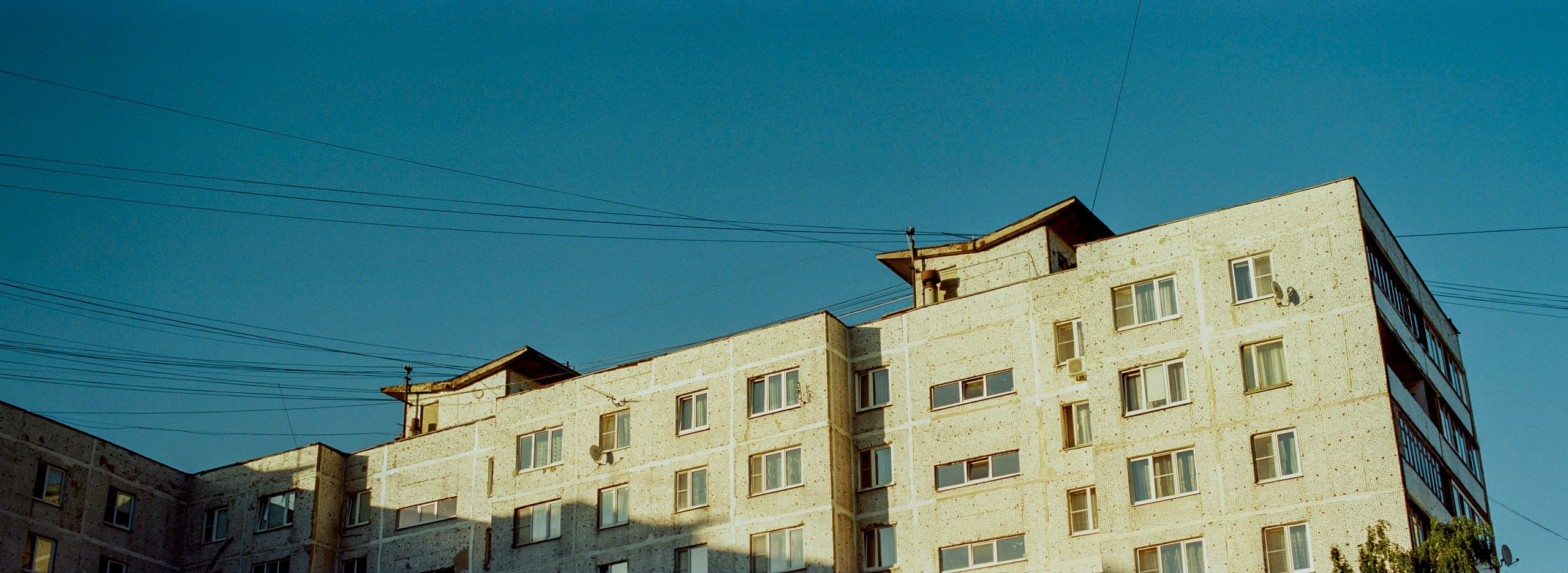 Urban and Street. Oleg Kozachok — Photographer with Protanopia | Portraits, Texture & Light