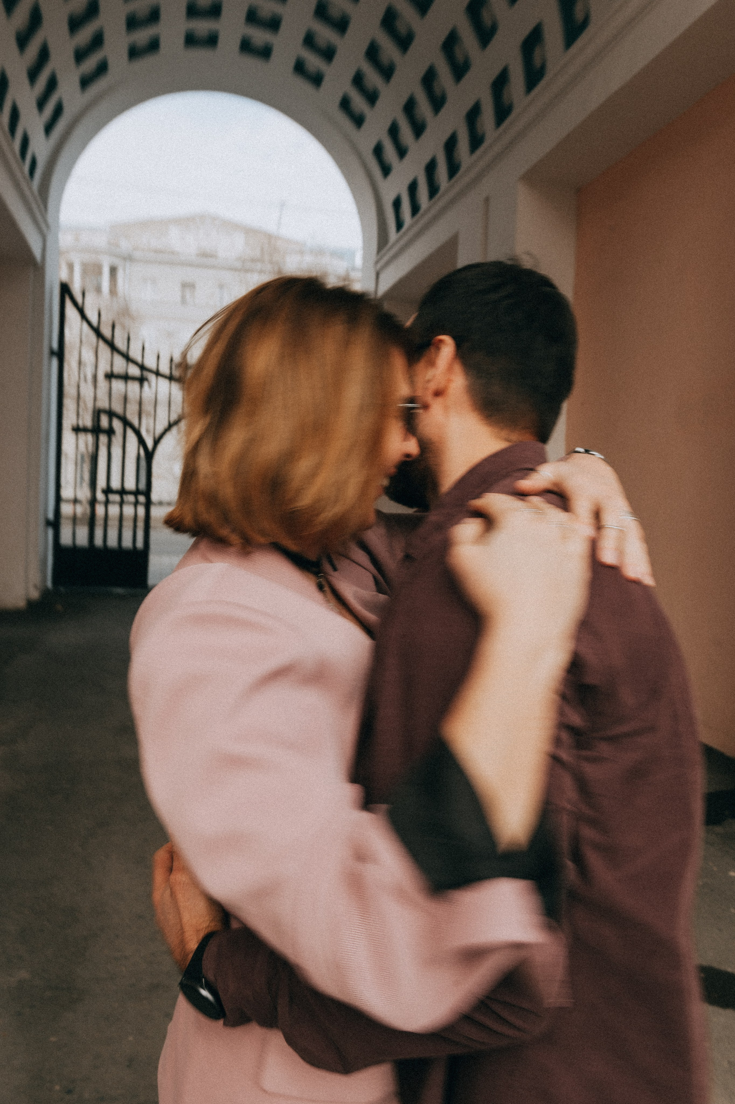 Фотосессия Love Story. Фотограф в Барнауле Дарья Бутурлакина. Люби.Цени.Касайся