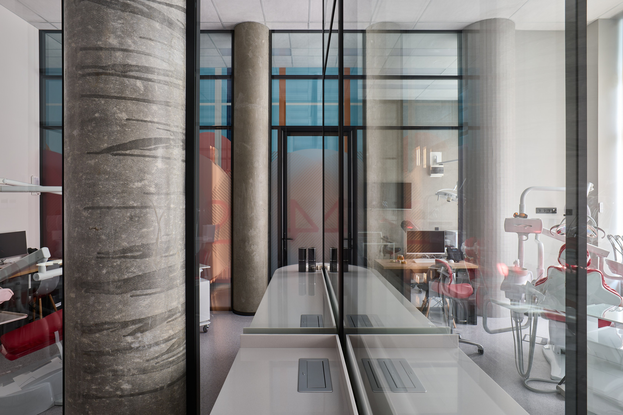 Стоматология «Линии Белого». Интерьерный фотограф. Фотограф архитектуры