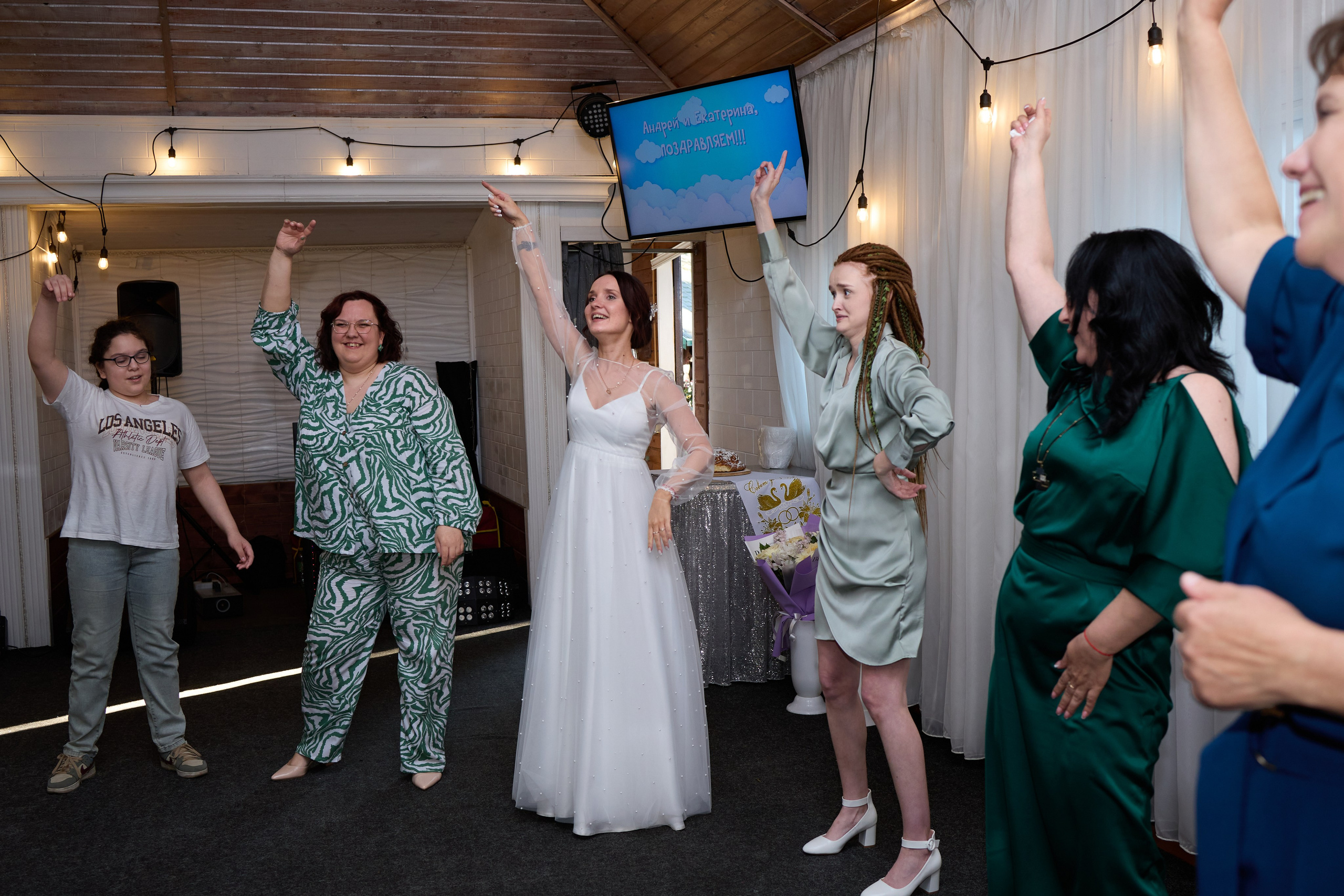 Ведущий на Свадьбу в Туле!. НаВеселе…)) Тамада (Ведущий) в Туле! Юбилеи, Свадьбы, Корпоративы! Ростовые куклы! И всё необходимое для Вашего Праздника!