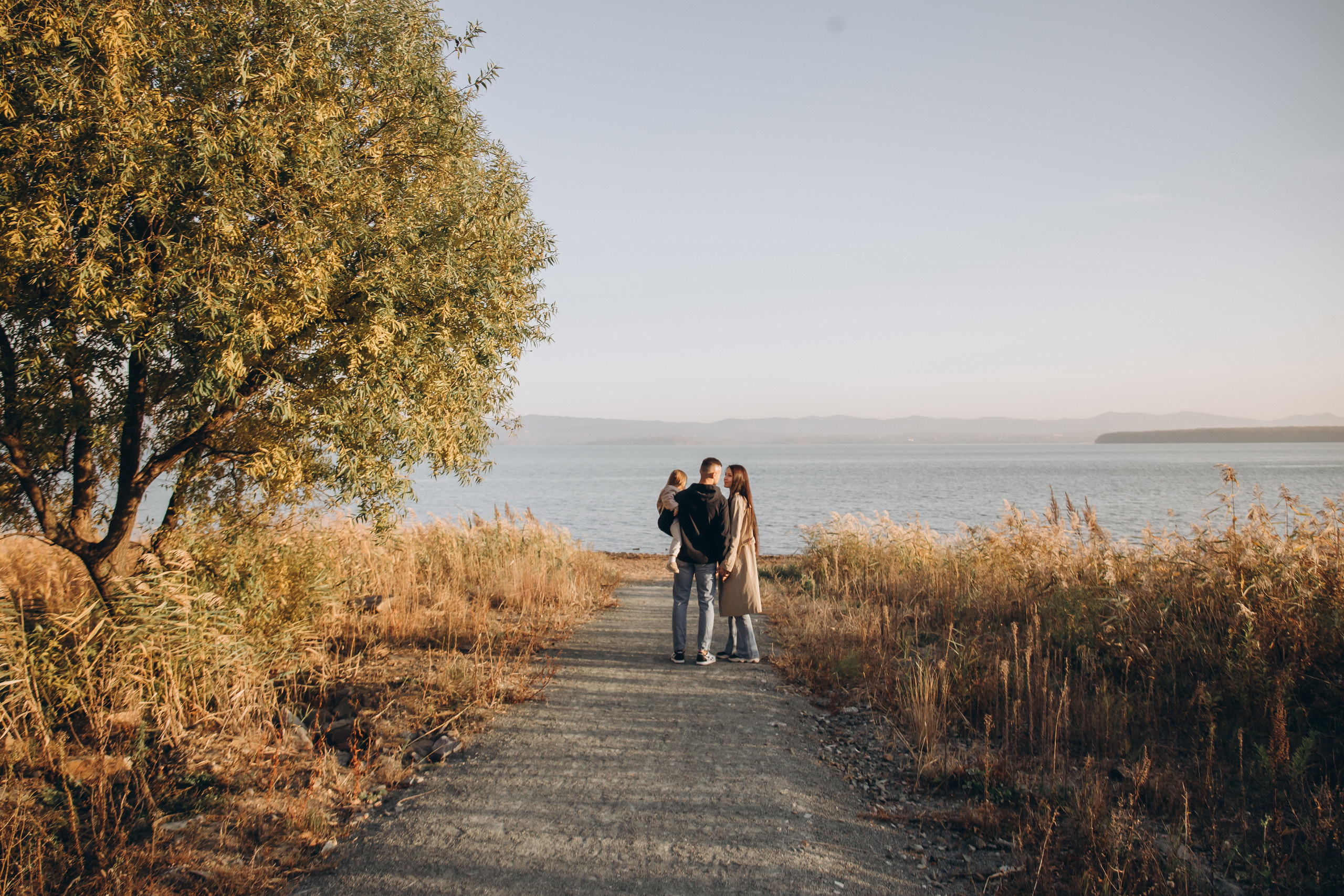 Влада, Глеб и Кира. Главная