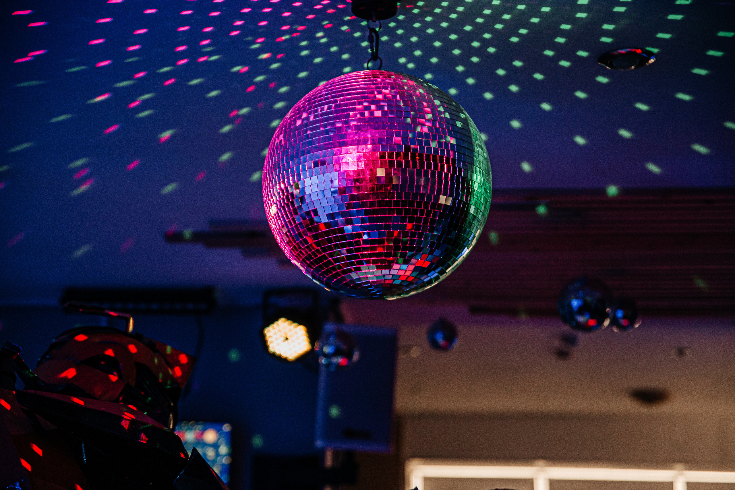 Классные дни рождения в @party.vl. Главная