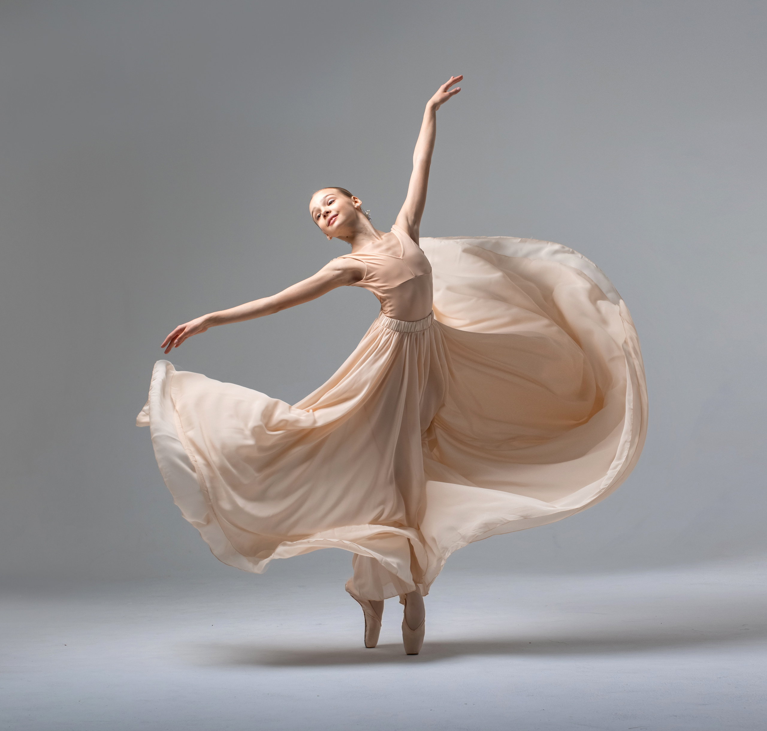 Бежевая воздушная юбка напрокат для фотосессии. Балетный фотограф Алина Ханько — Душа Балета