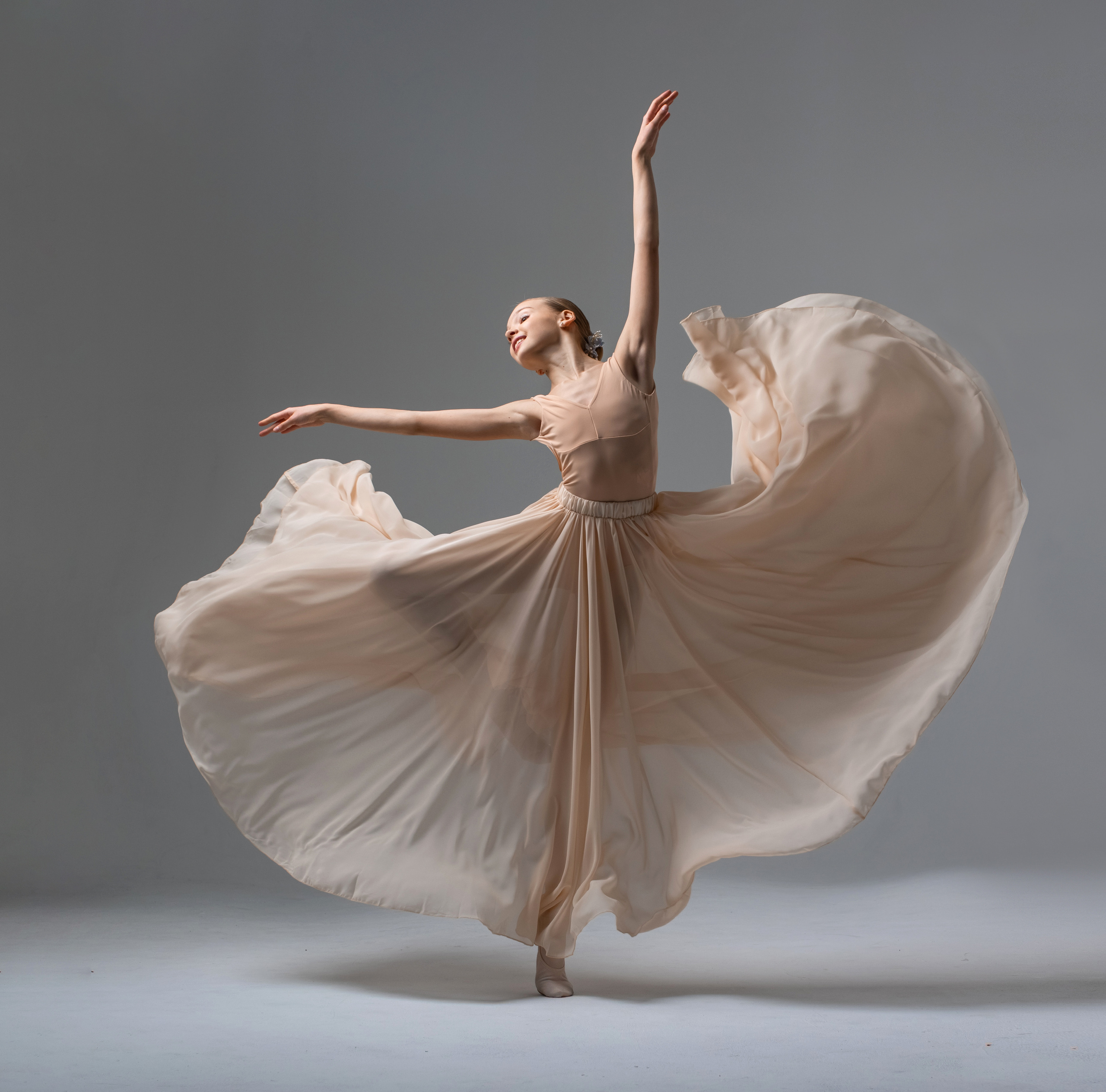 Бежевая воздушная юбка напрокат для фотосессии. Балетный фотограф Алина Ханько — Душа Балета