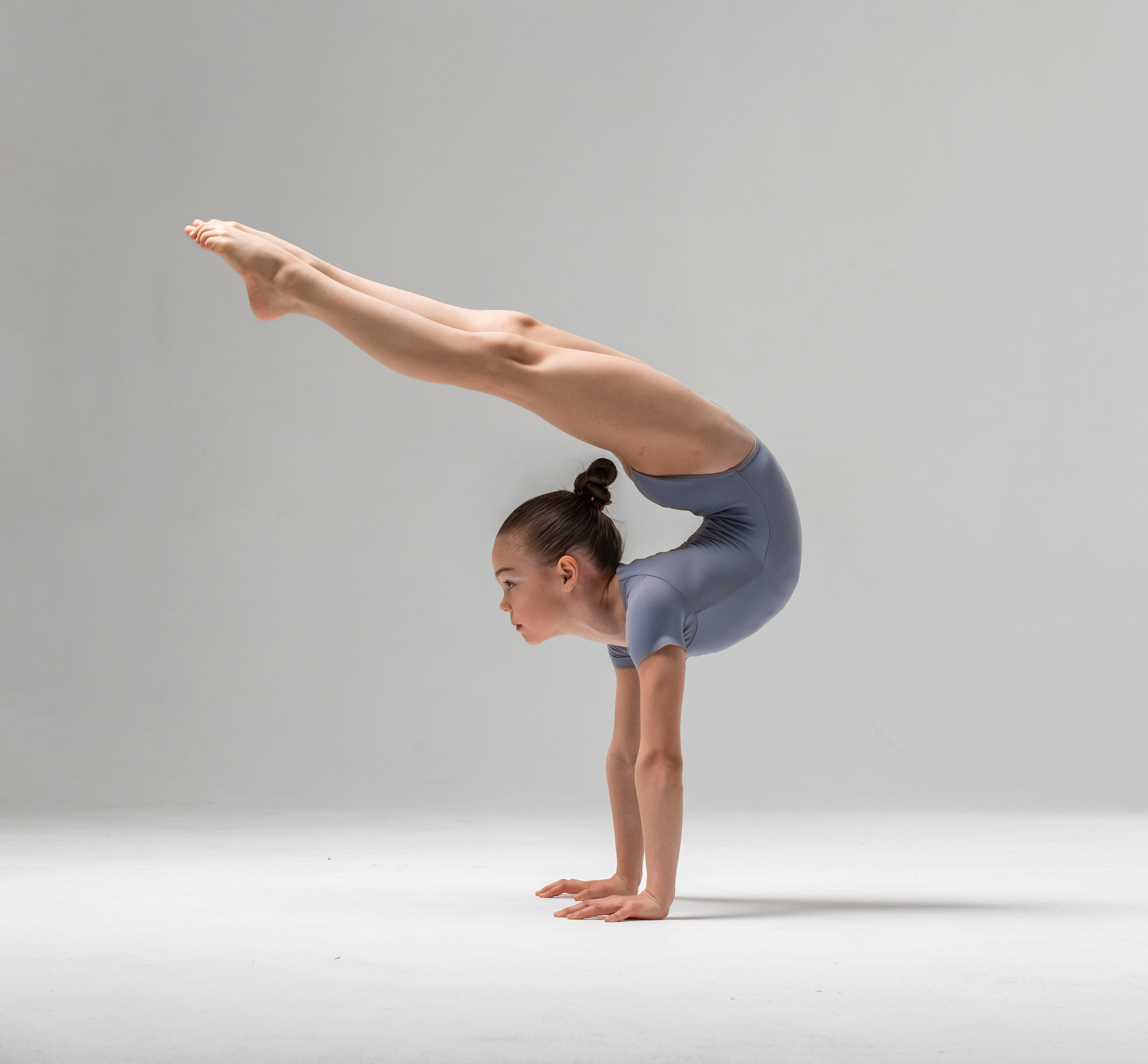 Фотосъёмка гимнасток на белой циклораме. Балетный фотограф Алина Ханько — Душа Балета