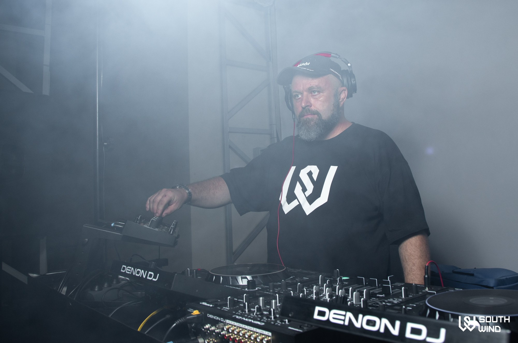 14 09 Вечеринка South Wind в Стереодаче. Репортажный, промышленный и маркетплейс-фотограф Дмитрий Чернат