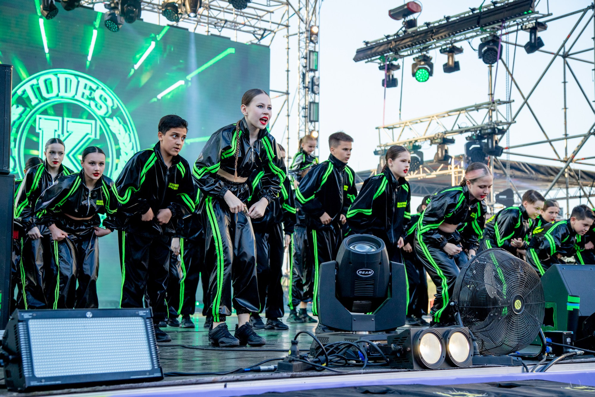 Краевой День молодёжи в Краснодаре 2023. Репортажный, промышленный и маркетплейс-фотограф Дмитрий Чернат