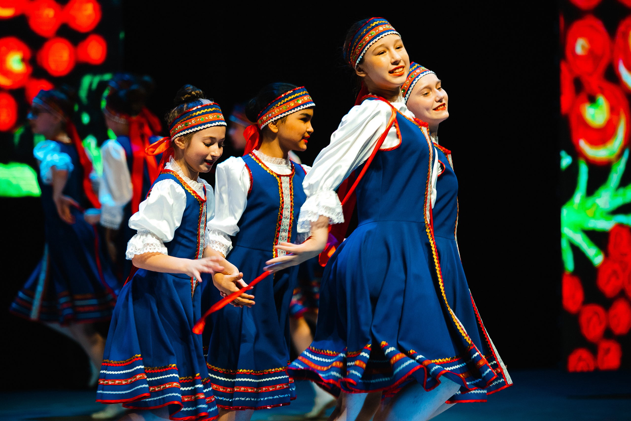 Отчетный концерт ДШИ № 3. Роман Урумбаев фотограф Нижневартовск