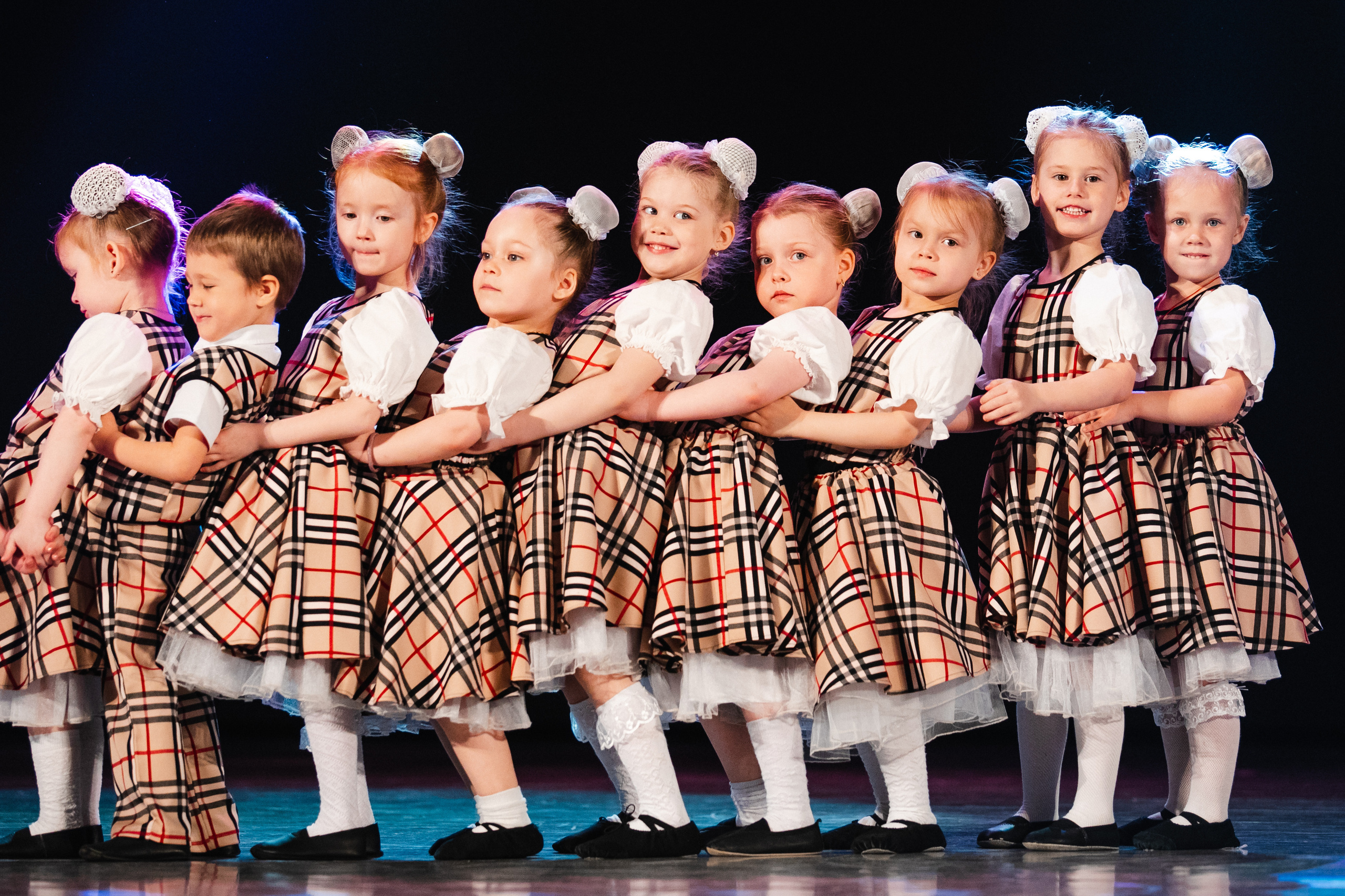 Отчетный концерт Очарование 2023. Роман Урумбаев фотограф Нижневартовск