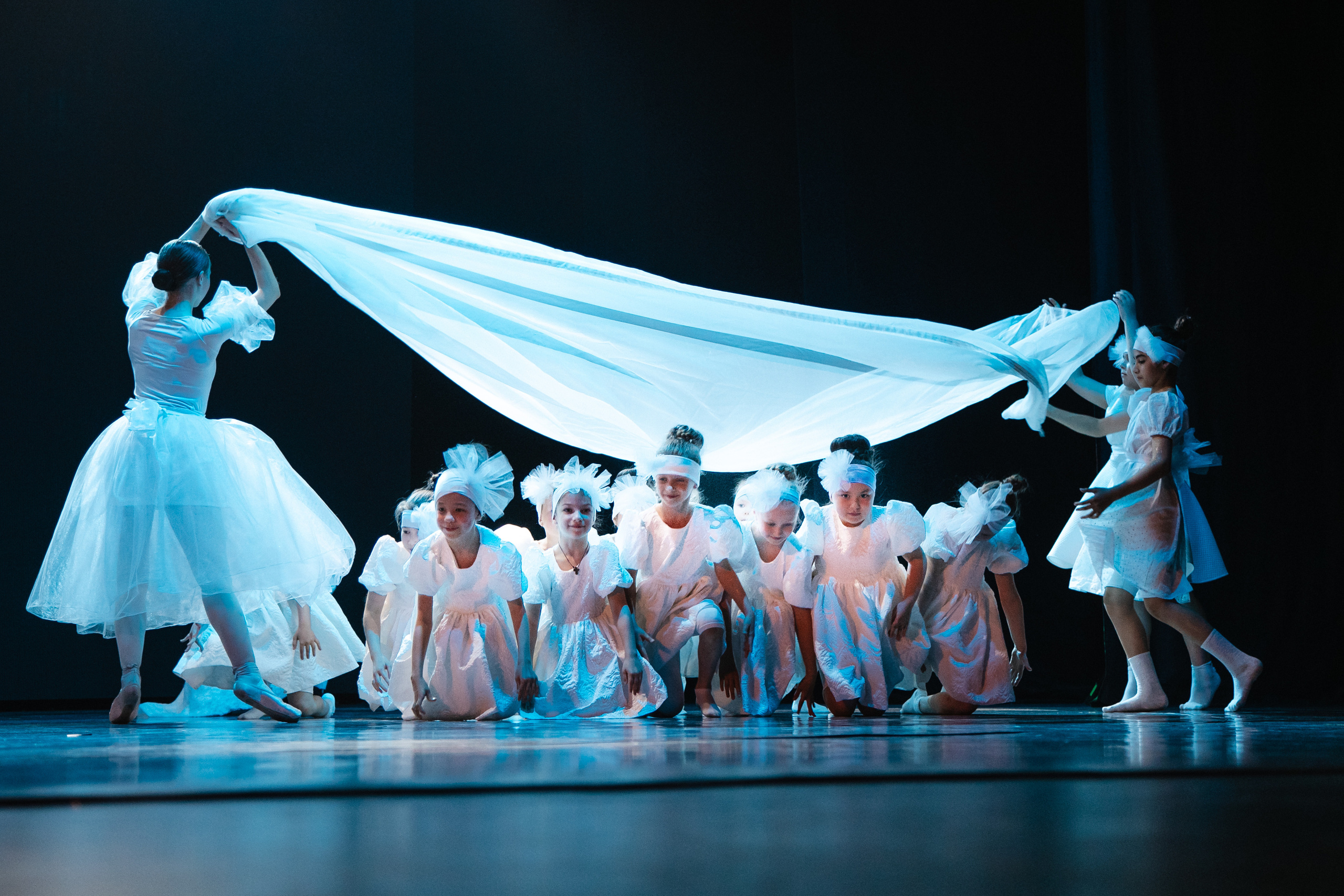 Отчетный концерт Очарование 2023. Роман Урумбаев фотограф Нижневартовск