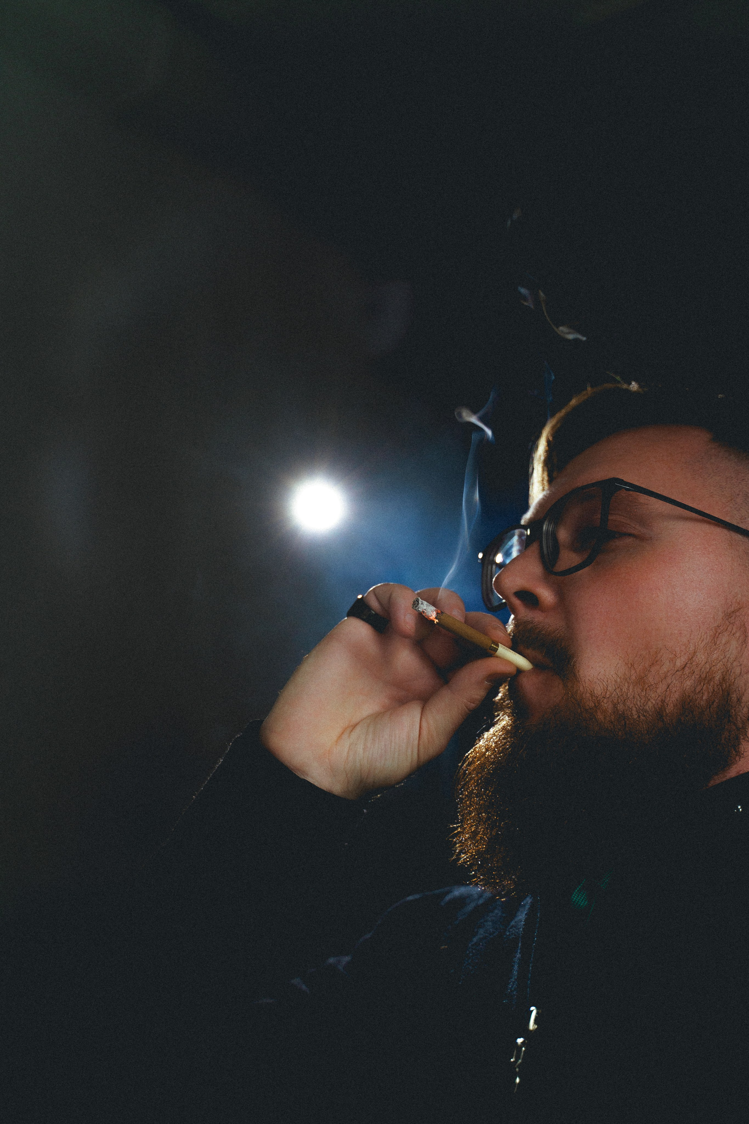 Мужской портрет в стиле фильма «джентльмены». Иван Упоров — фотограф, рилсмейкер чебоксары