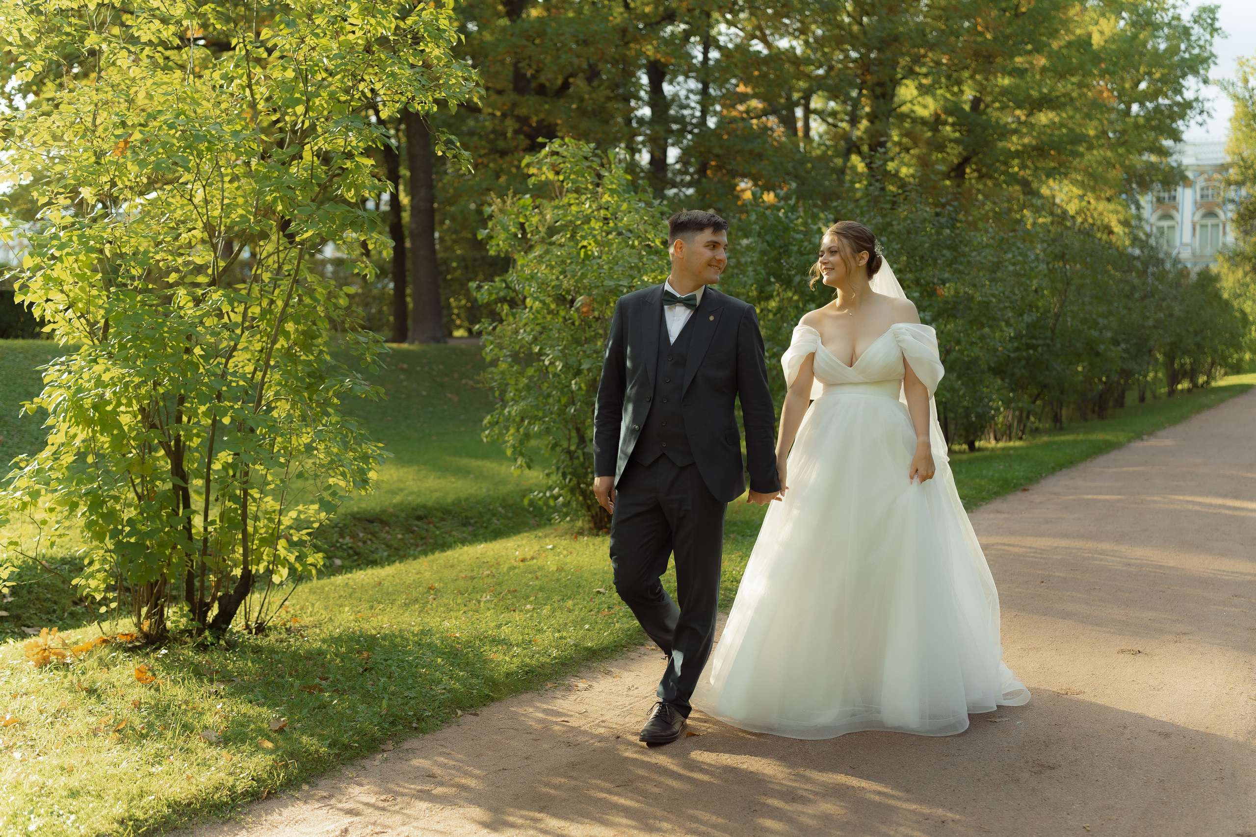 Таня и Лёша — свадьба и прогулка в парке. Свадебный фотограф Дмитрий Родионов — Санкт-Петербург и Ленинградская область