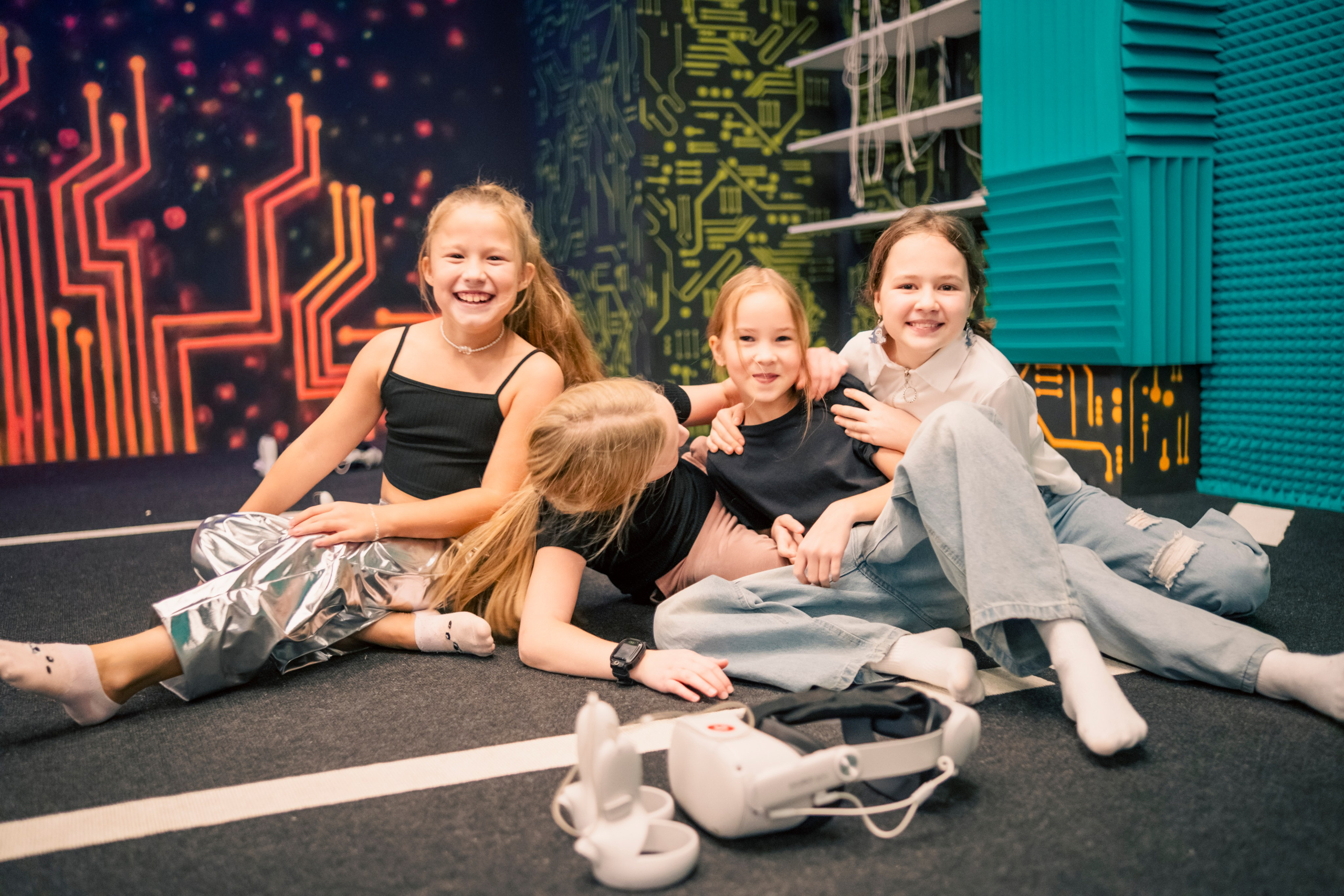 VR (September-October 2024). Felixtones