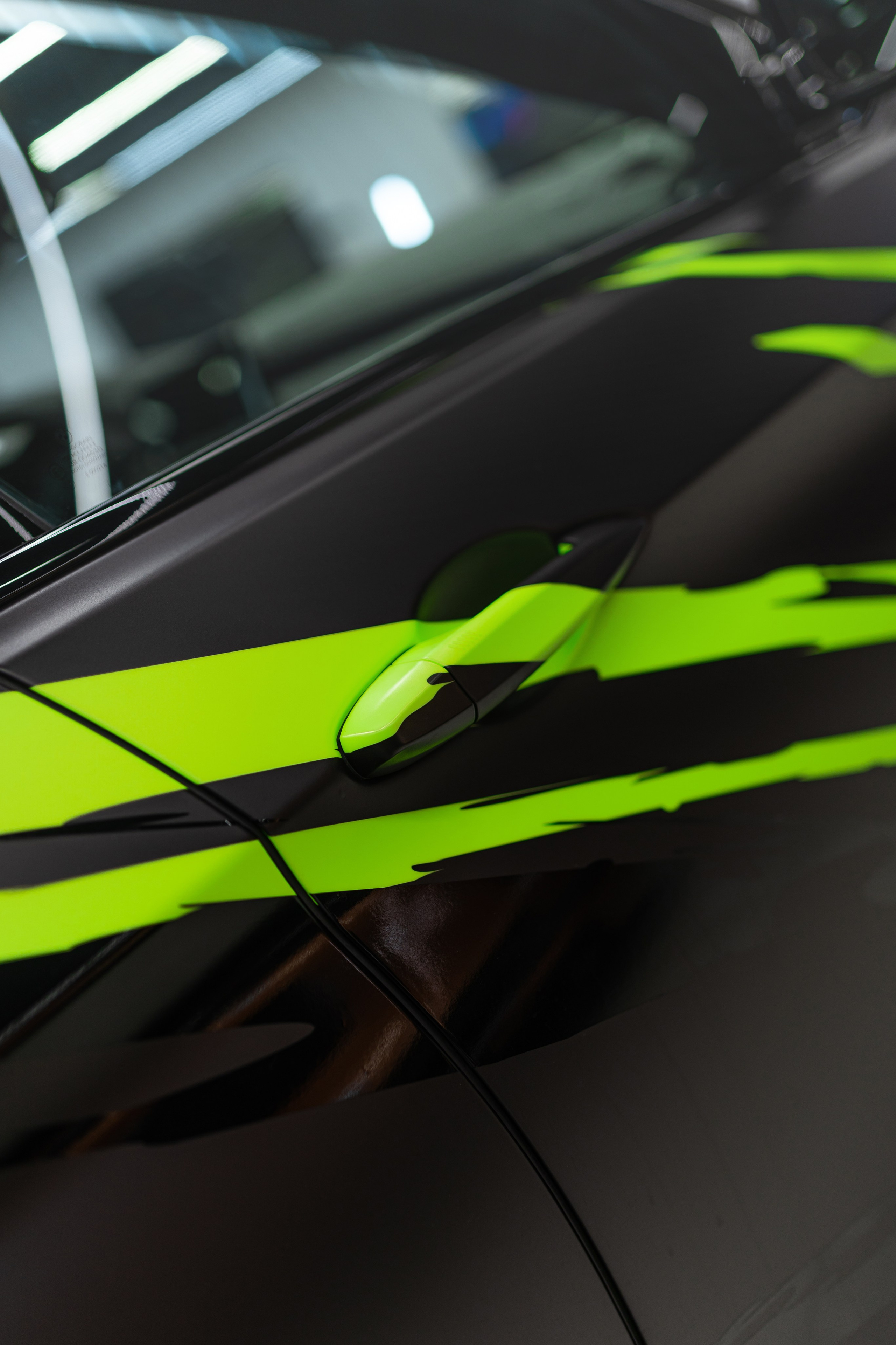 Винилография на BMW X6. Студия дизайна и оклейки авто Barmaley Design