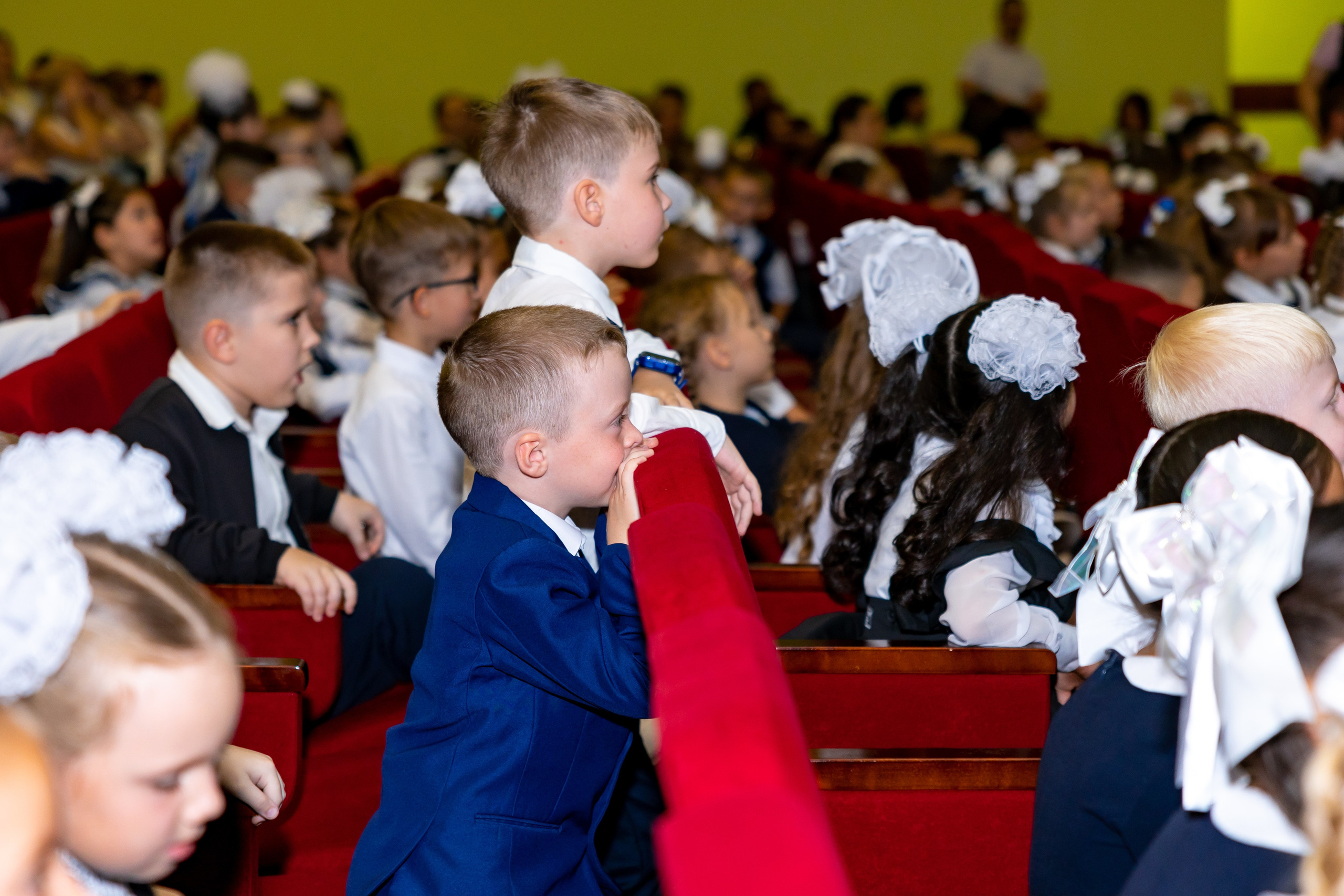1 сентября. Дарья Бухреева — фотограф, видеограф и фототерапевт. Москва и мир