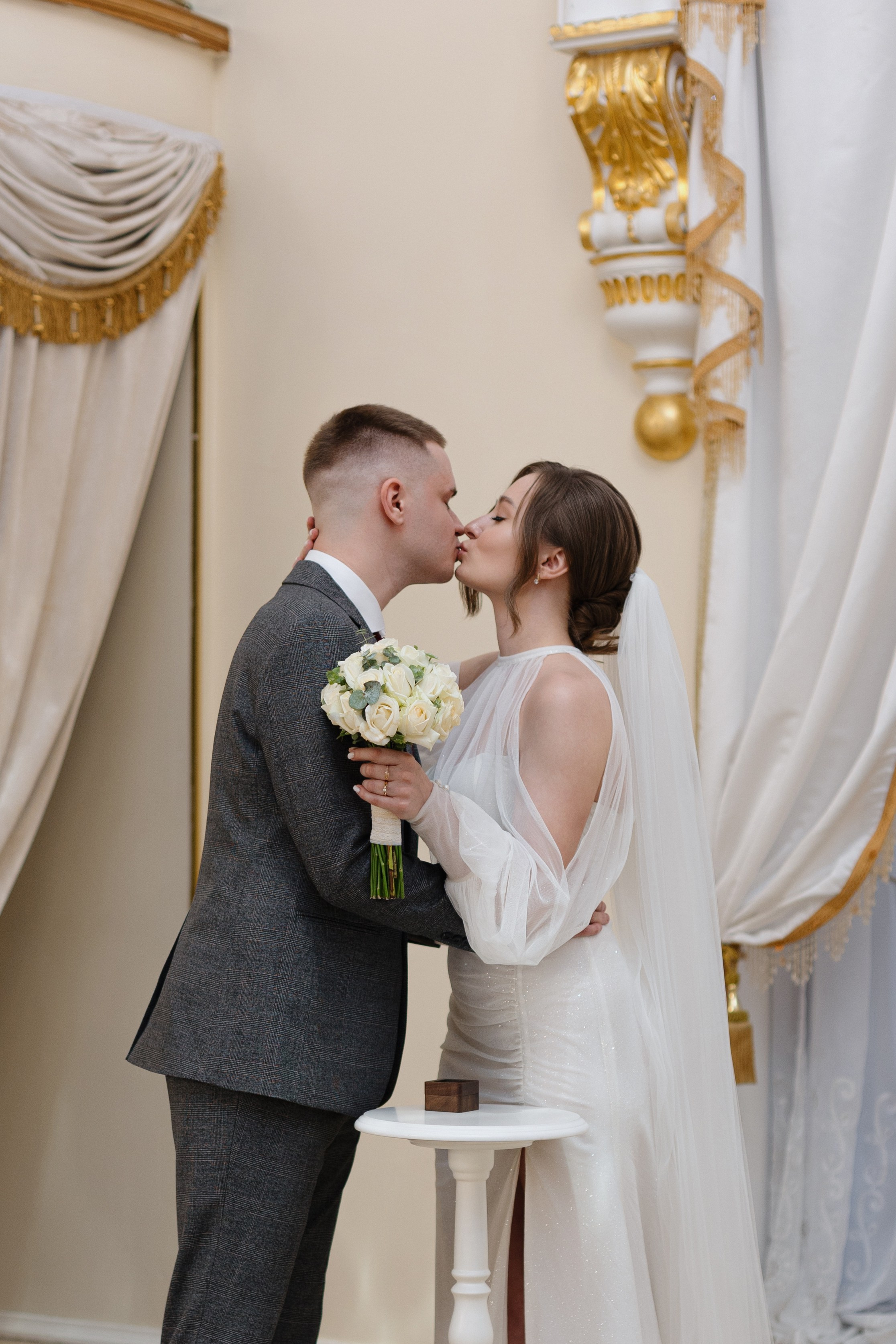 Свадебные фото услуги Москва. профессиональный свадебный фотограф Москва. фотосессия для пары Москва. Фотограф в Москве Валерия Рожкова