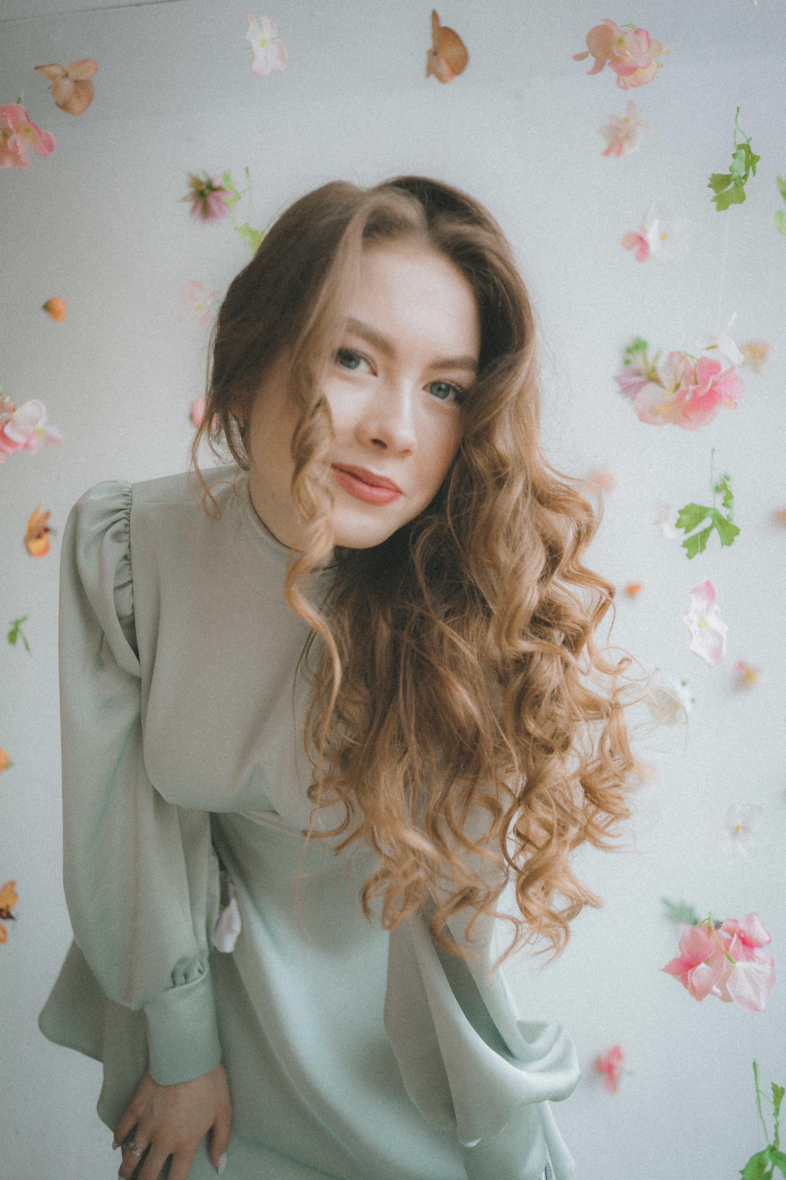 В цветах. Фотограф в Туле Шапка Полина