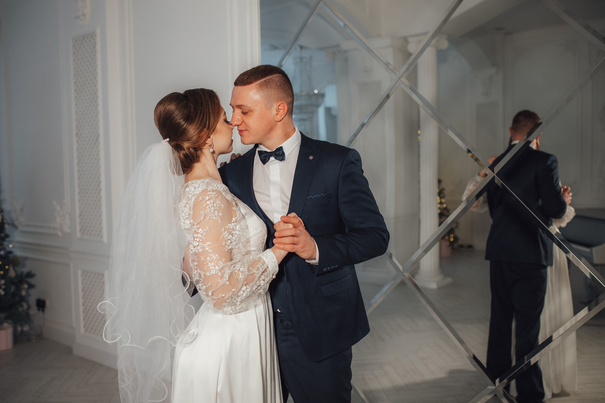 Свадебная фотосессия в студии Екатерина и Никита. Семейный и свадебный фотограф в Донецке Елена Гордеева