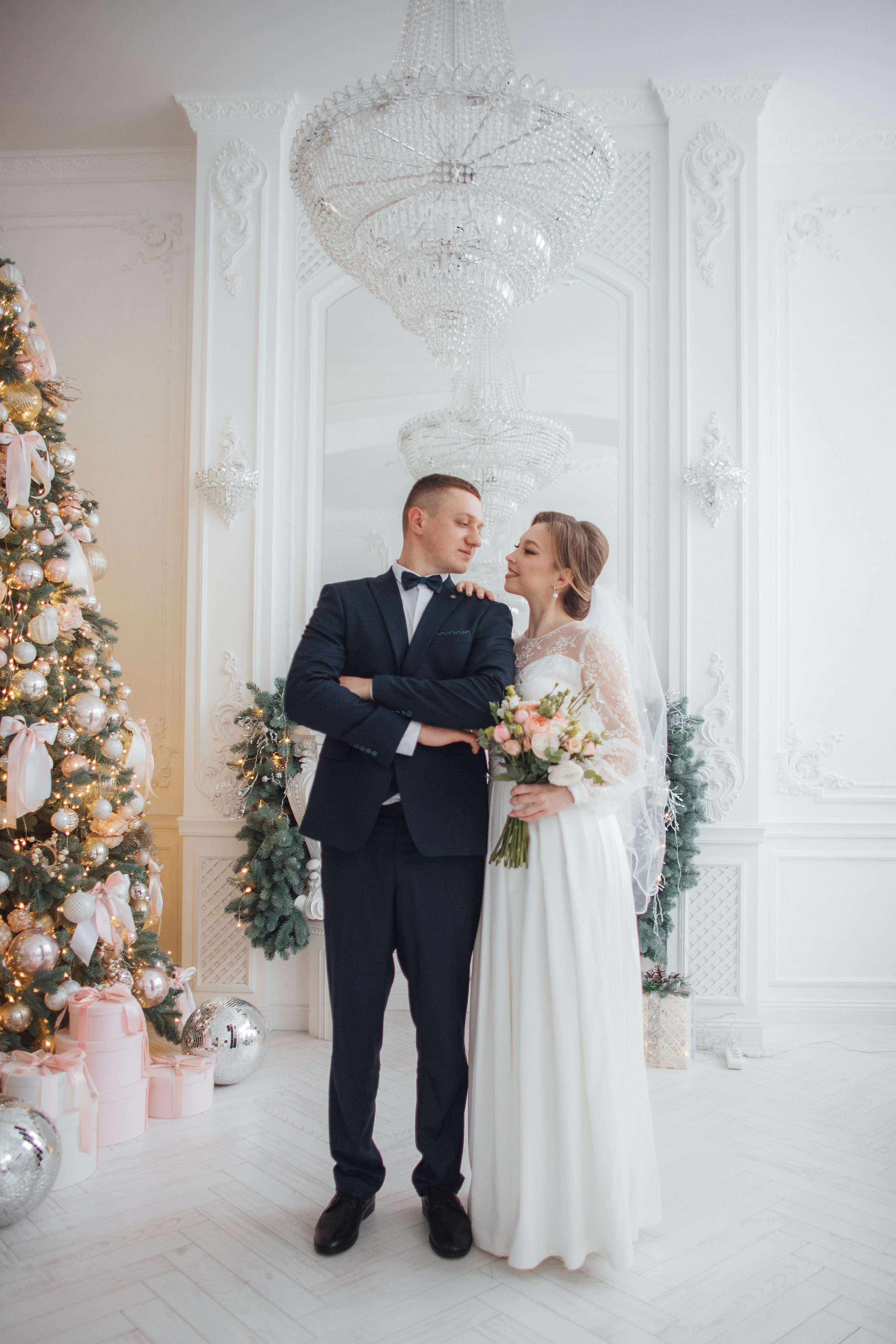 Свадебная фотосессия в студии Екатерина и Никита. Семейный и свадебный фотограф в Донецке Елена Гордеева