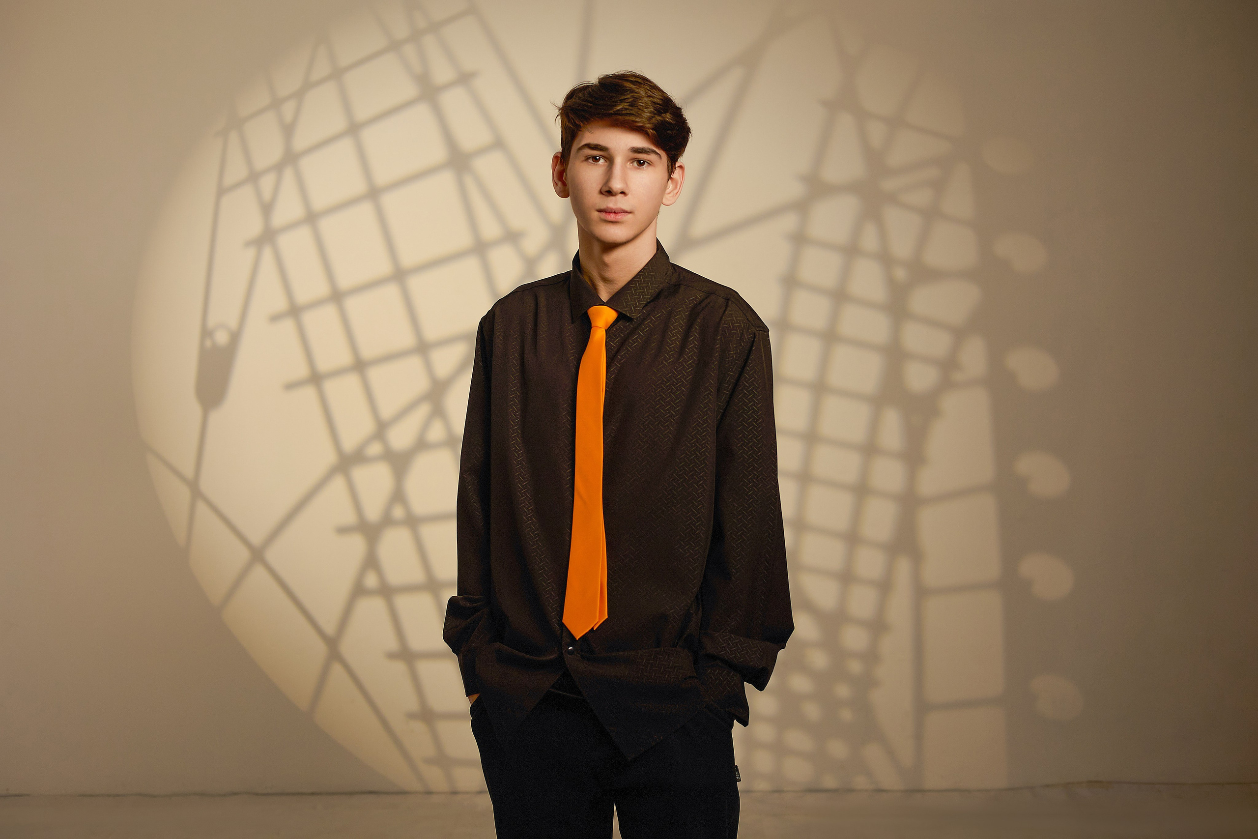 Стильный выпускной альбом «Золото». Выпускные альбомы в Тюмени для школ, садов, вузов спортивных секций