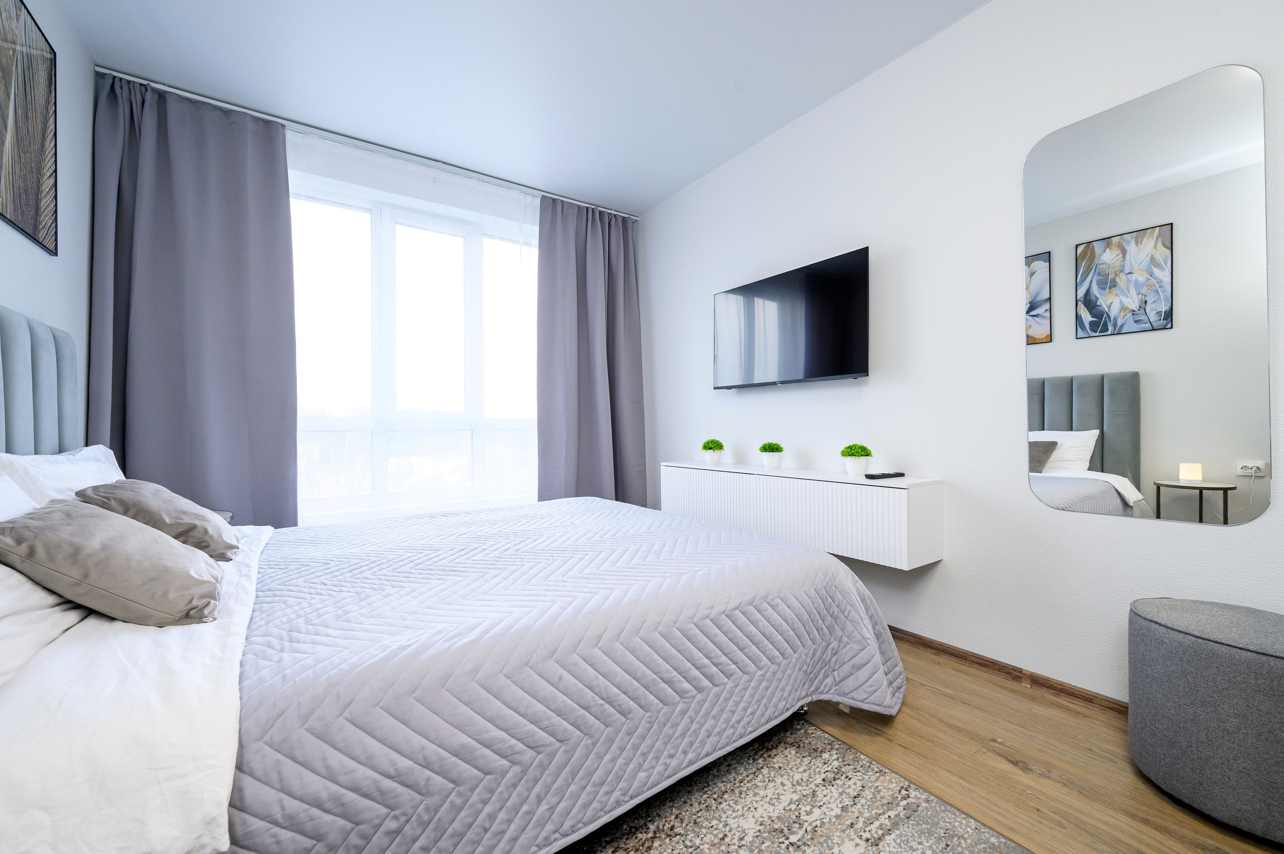 Студия на Варфоломеевской. Интерьерный фотограф. Фото- видеосъемка недвижимости Санкт-Петербург