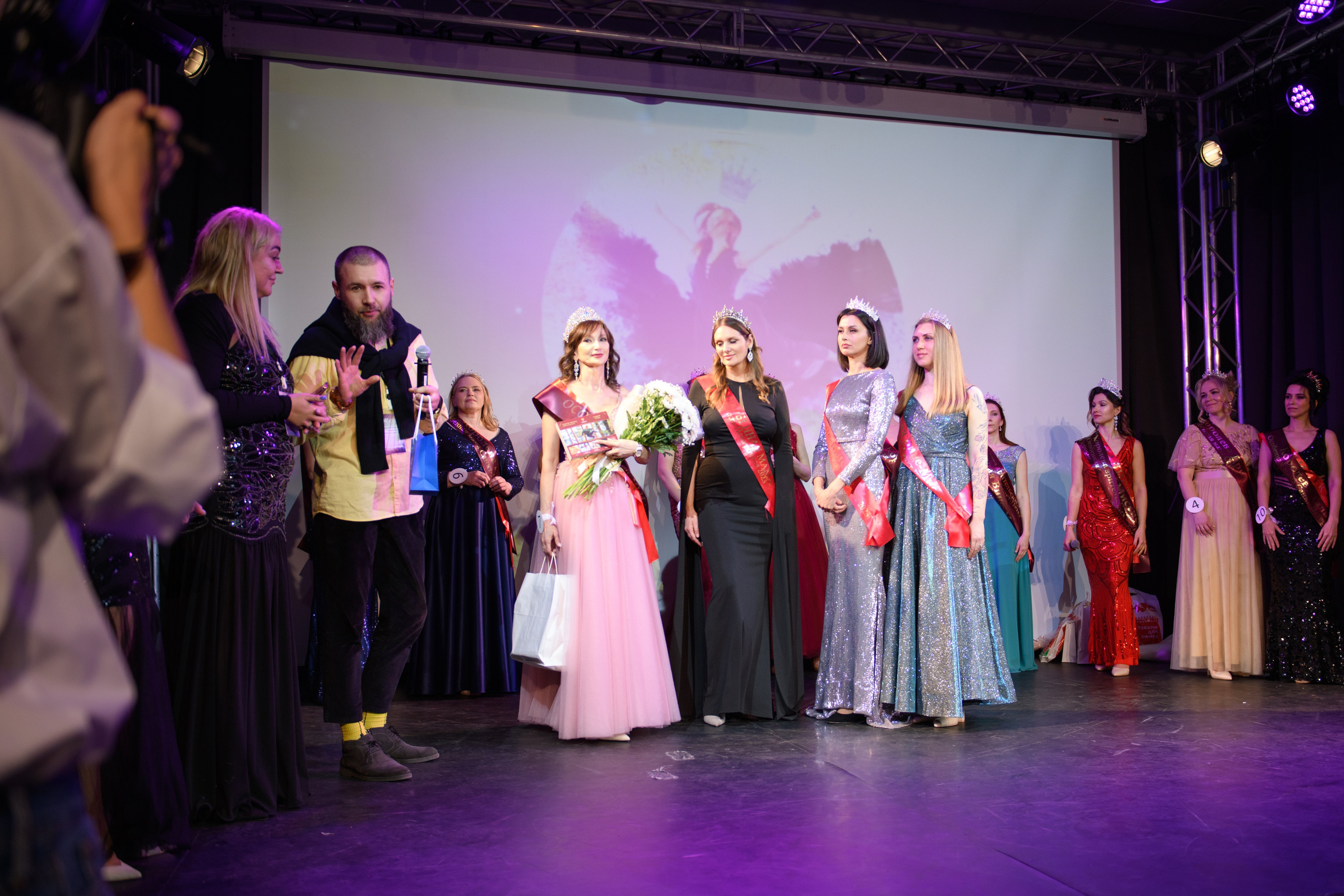 Финал конкурса красоты и материнства «Особенная мама». Организация и проведение фотосъемок в Санкт-Петербурге. Фотограф Смирягин Илья