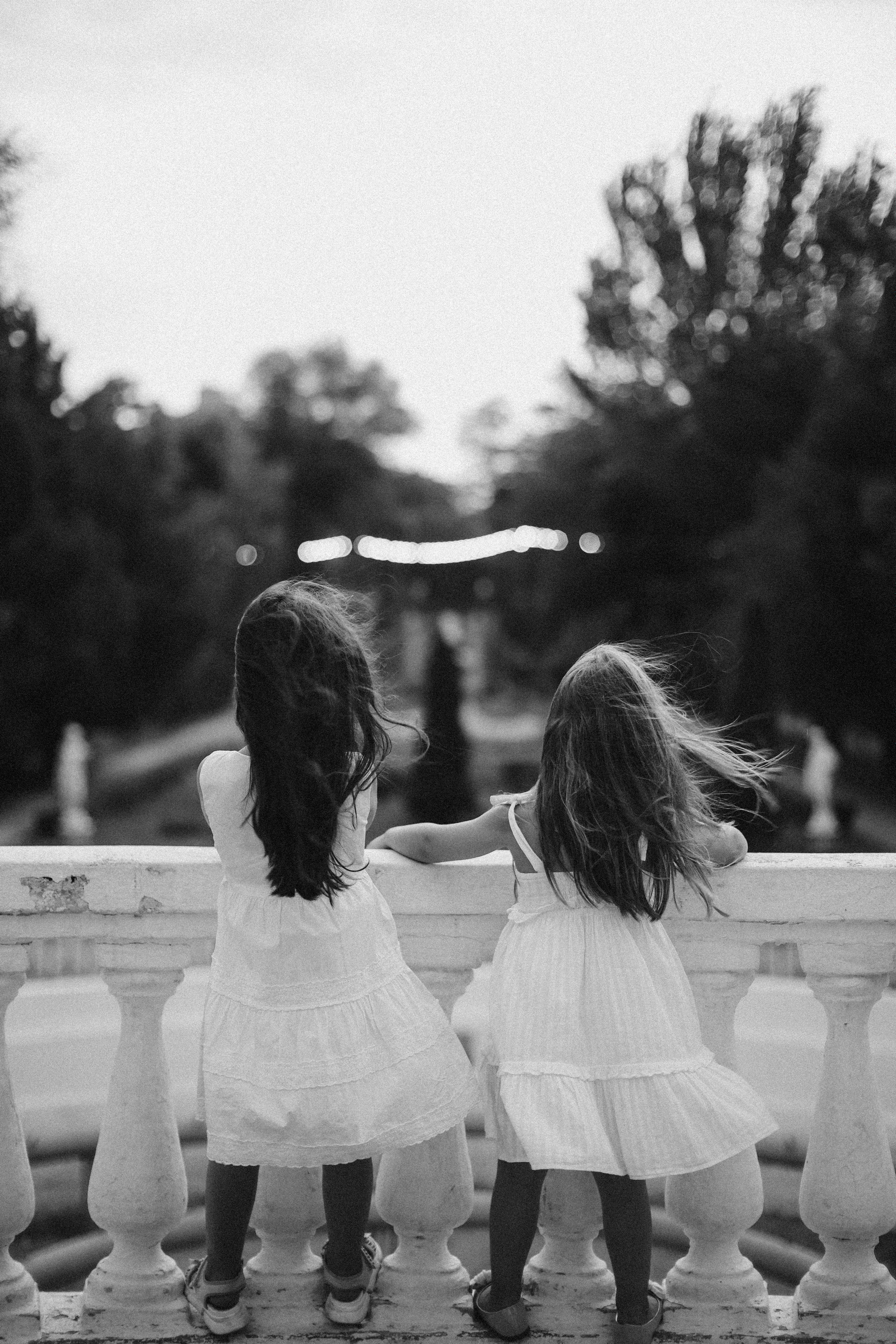 Летняя фотосессия в Ростовском парке. Аделина и Дарина. Omar Shapiev